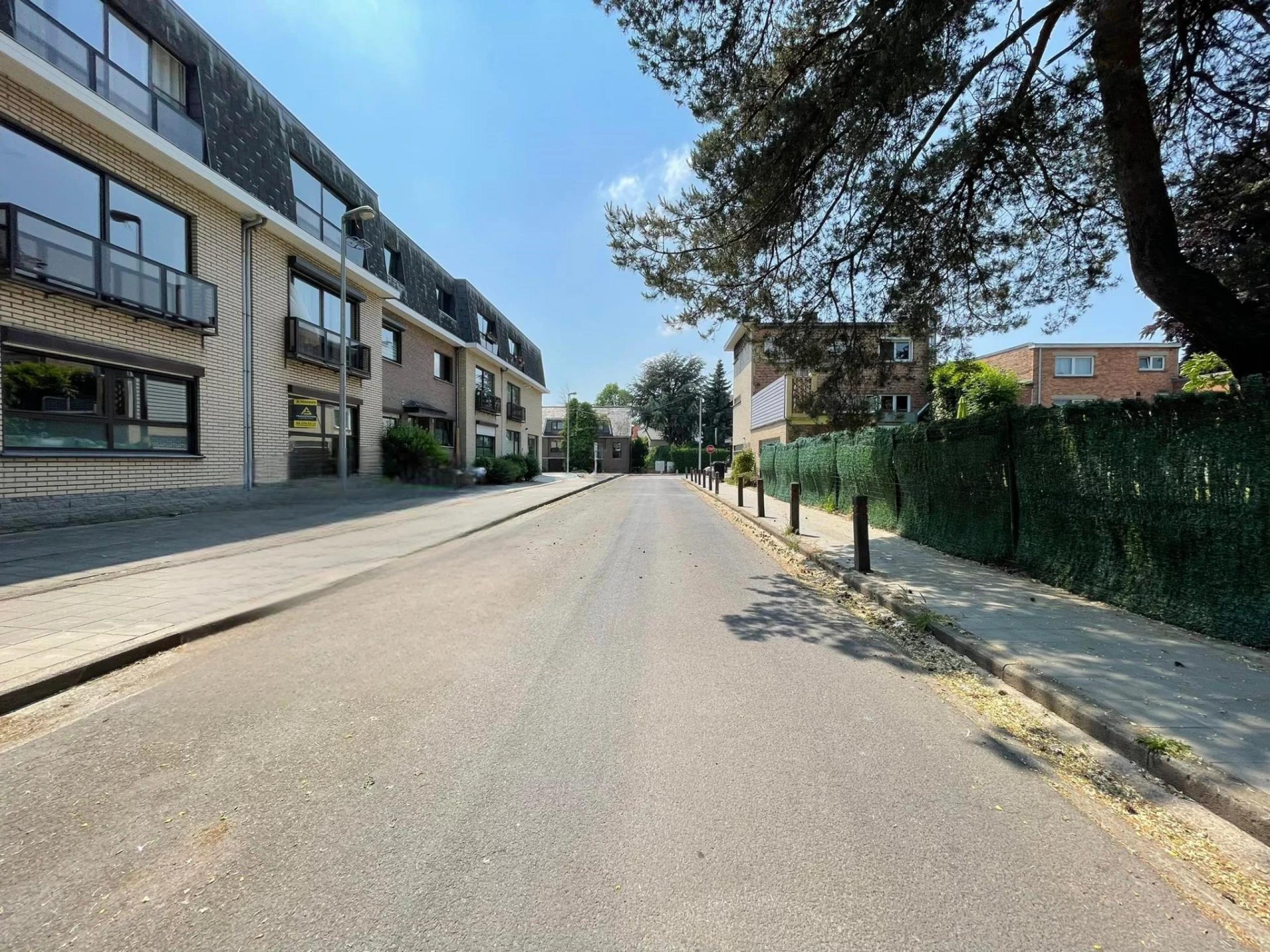 Vendu ! Appartement RDC, 2 chambres, garage