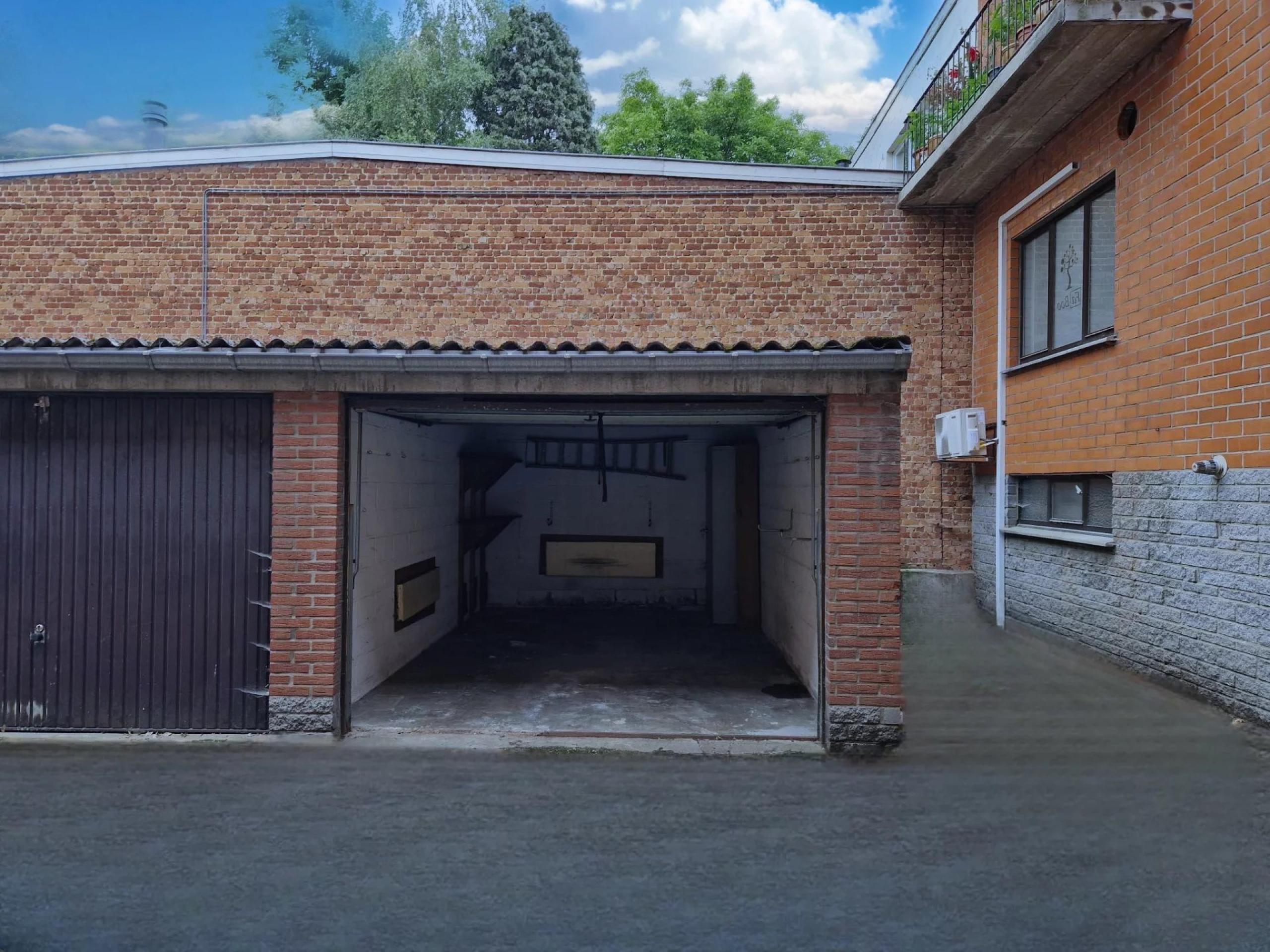 Vendu ! Appartement RDC, 2 chambres, garage