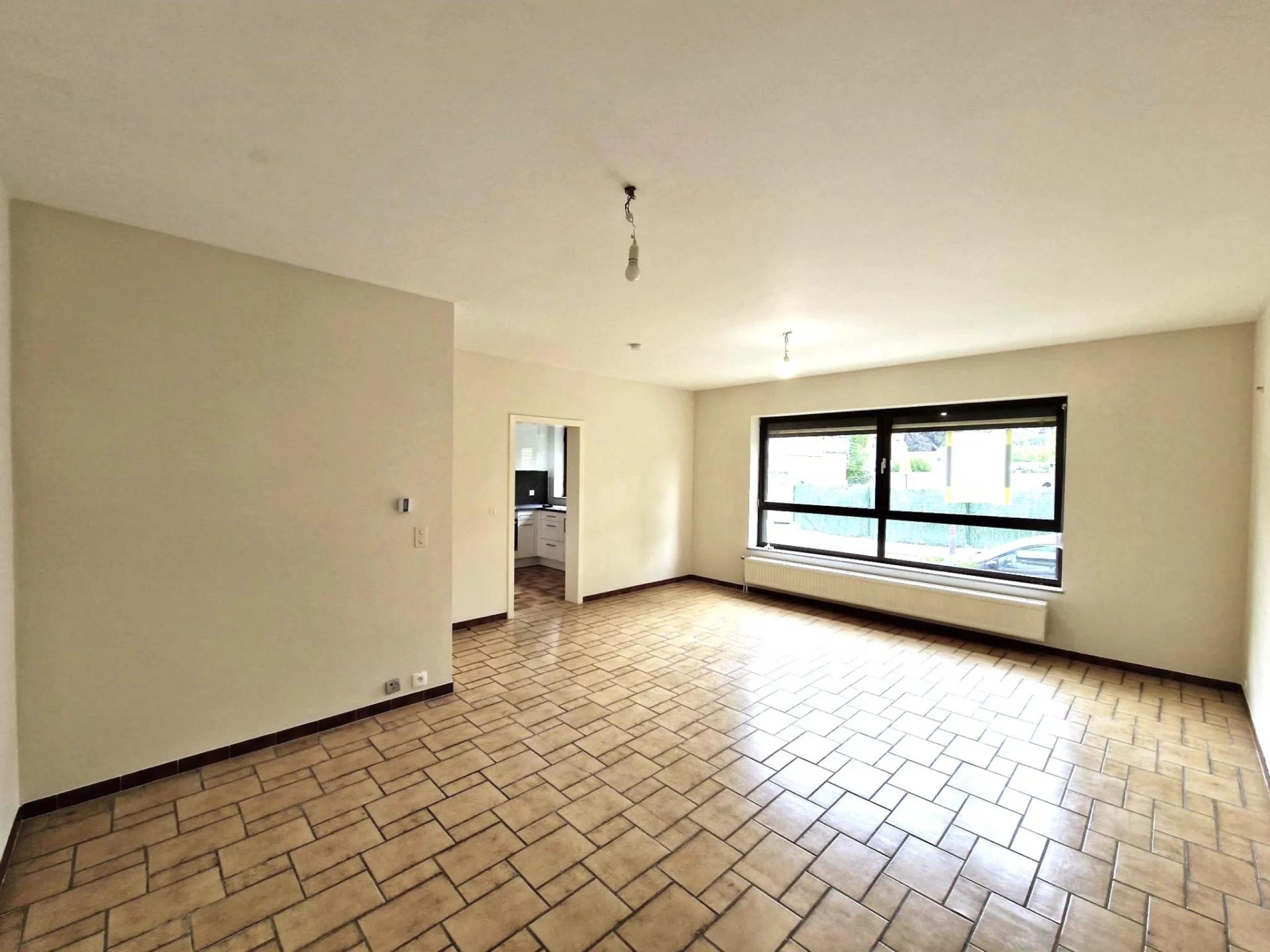 Vendu ! Appartement RDC, 2 chambres, garage