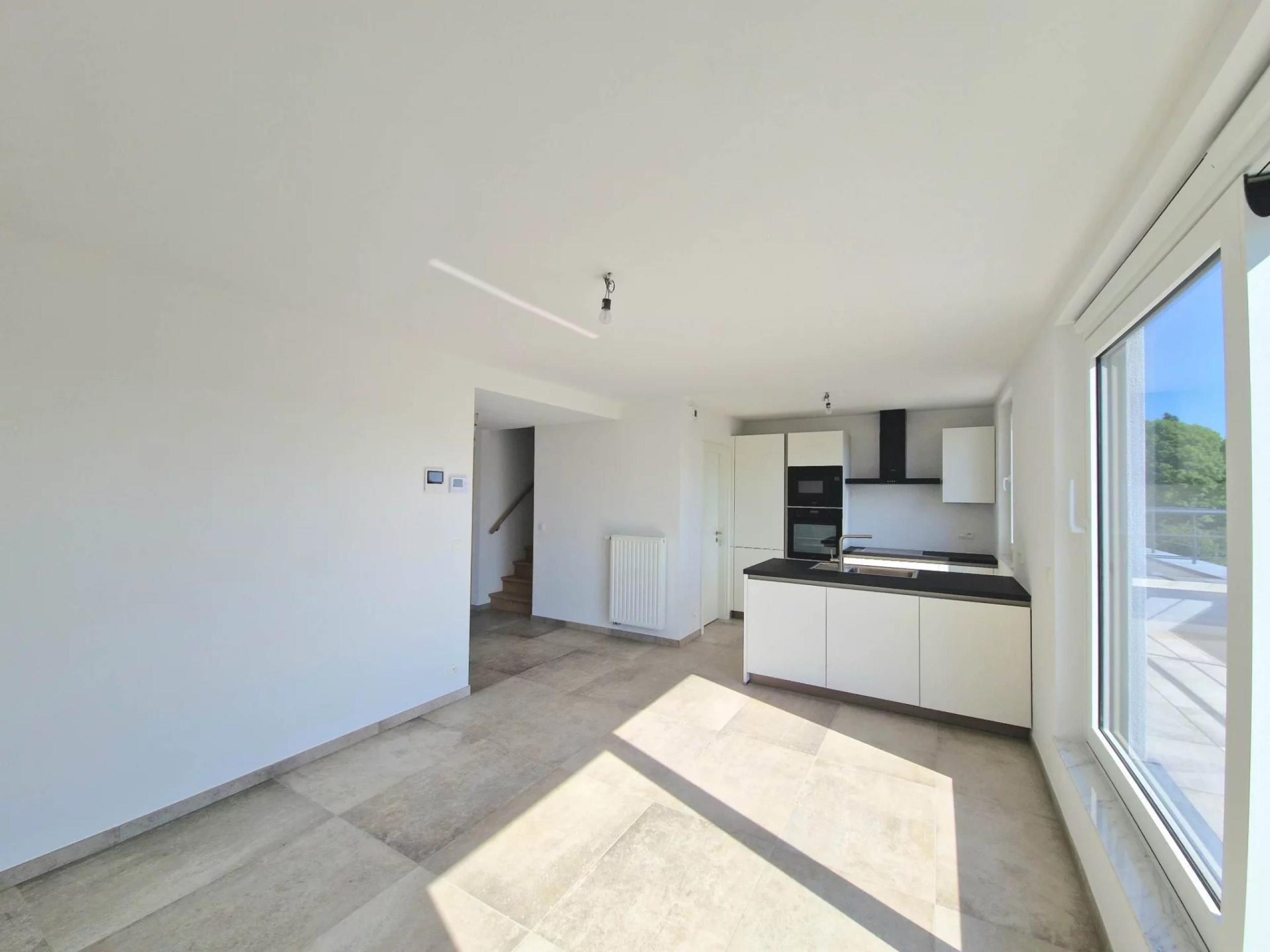 Loué !Duplex 3 chambres, terrasses et parking