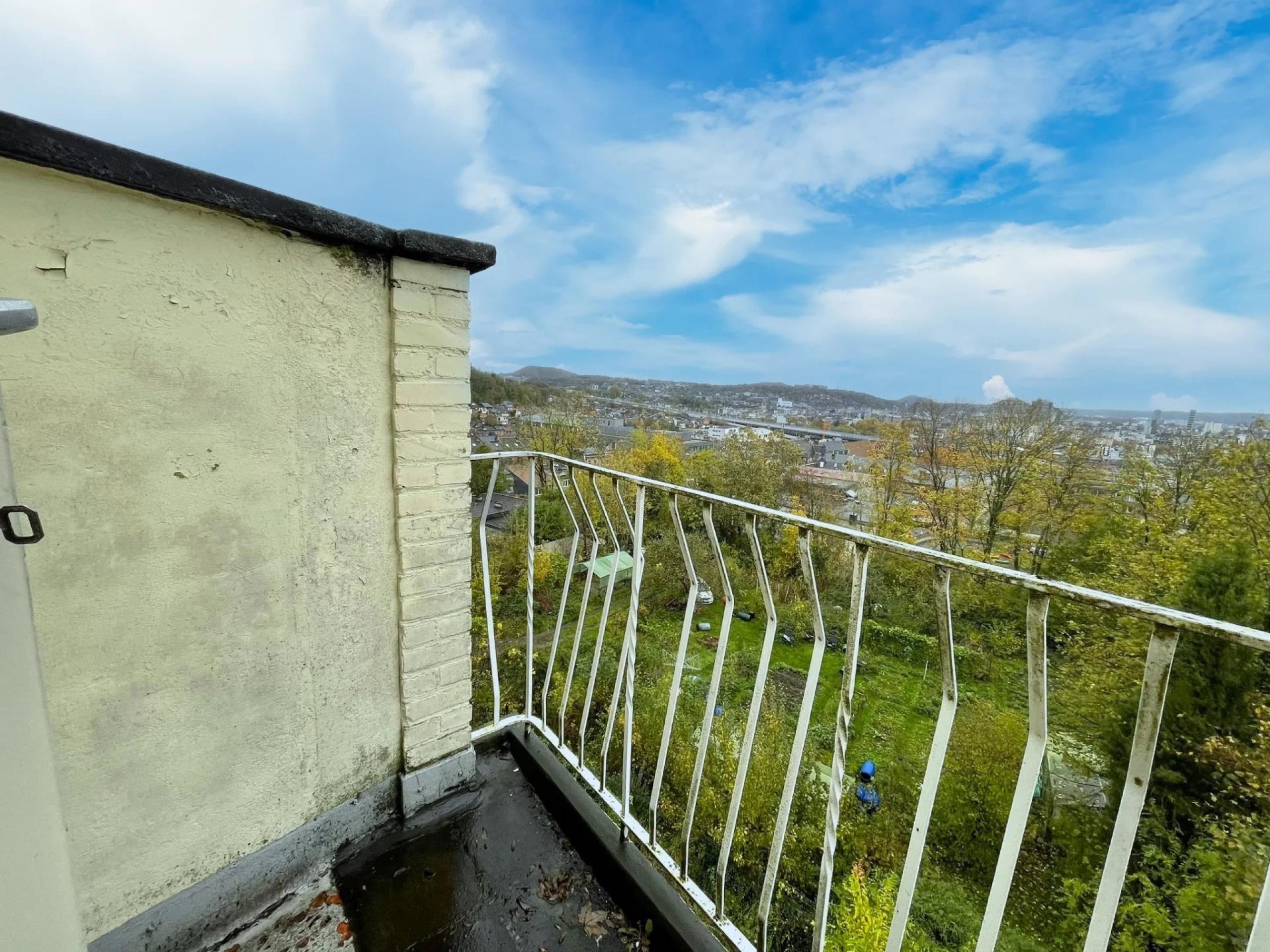 Loué ! Appartement 1 chambre avec bureau et terrasse