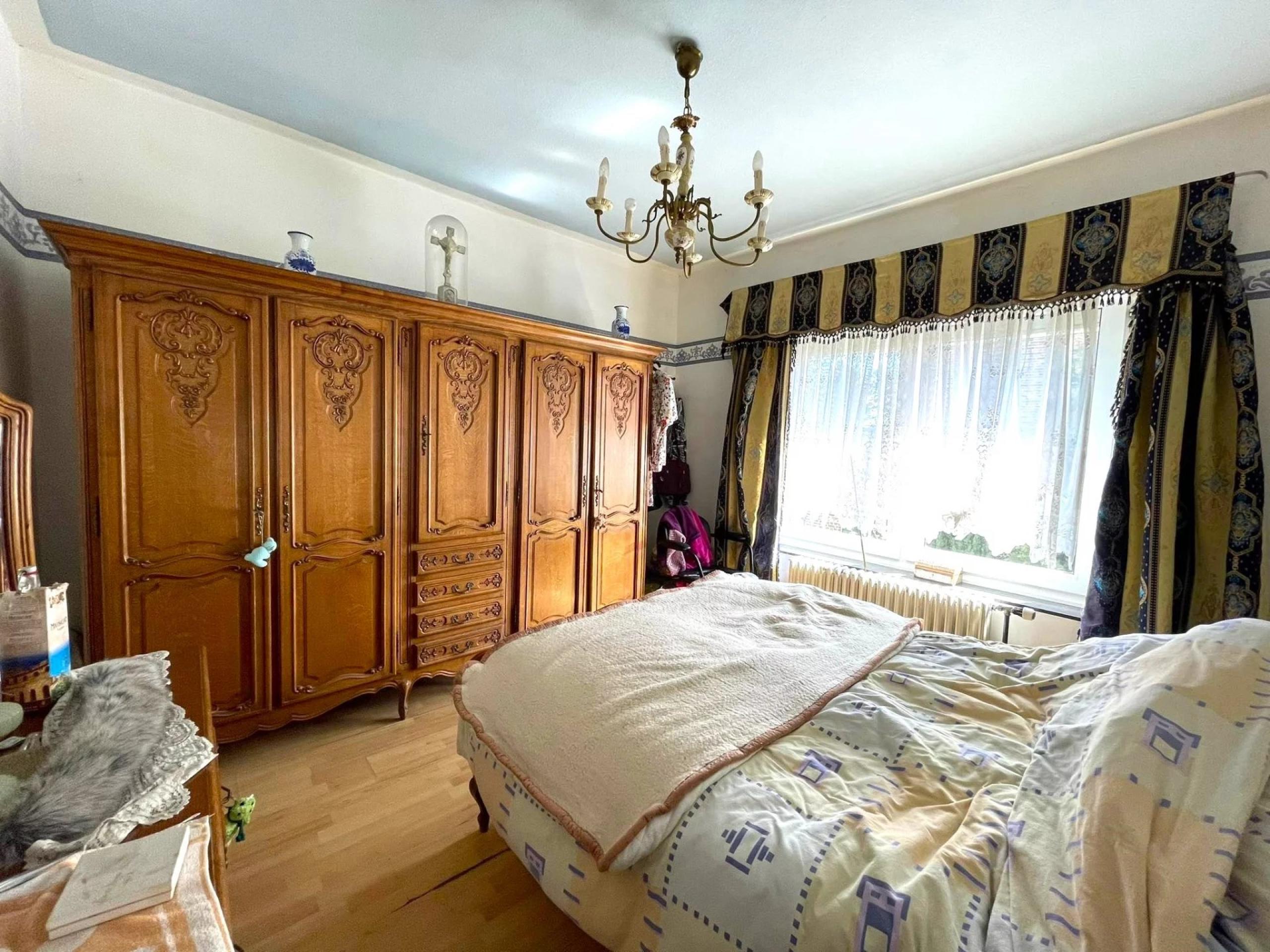 VENDU ! VENDU ! Villa 3/4 chambres avec garage et entrepôt