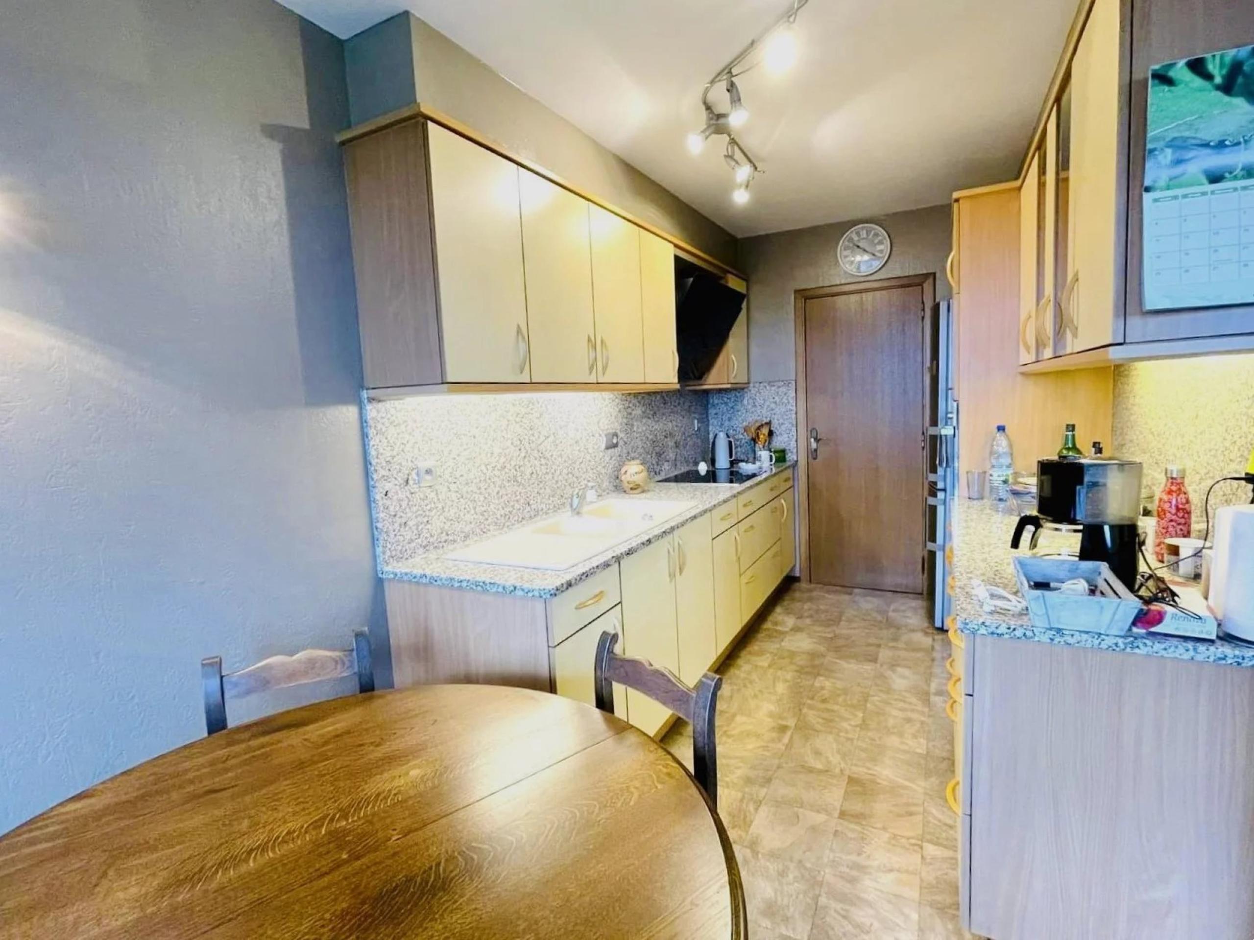 Vendu !  Bel appartement 2 chambres avec place de parking