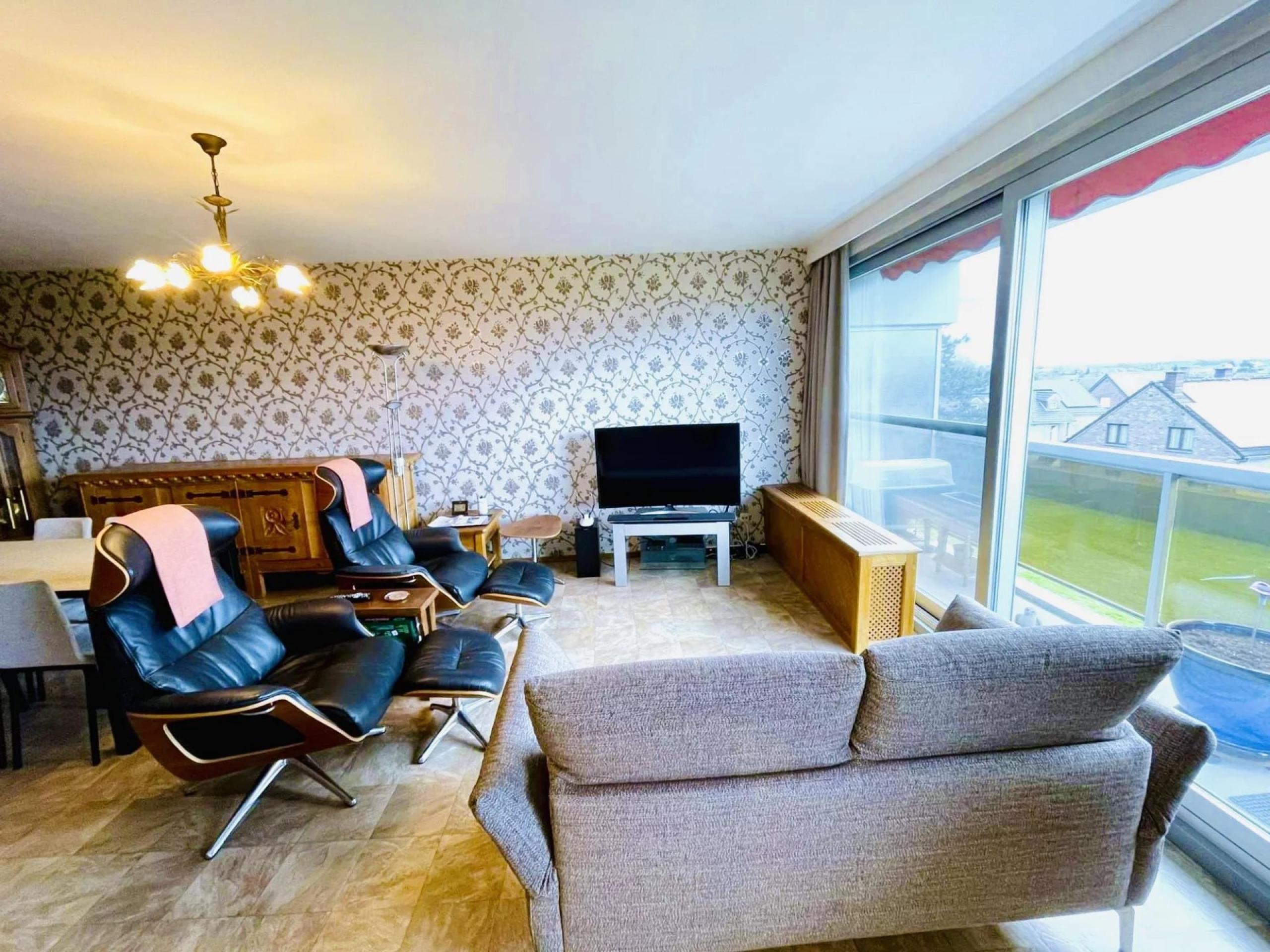 Vendu !  Bel appartement 2 chambres avec place de parking