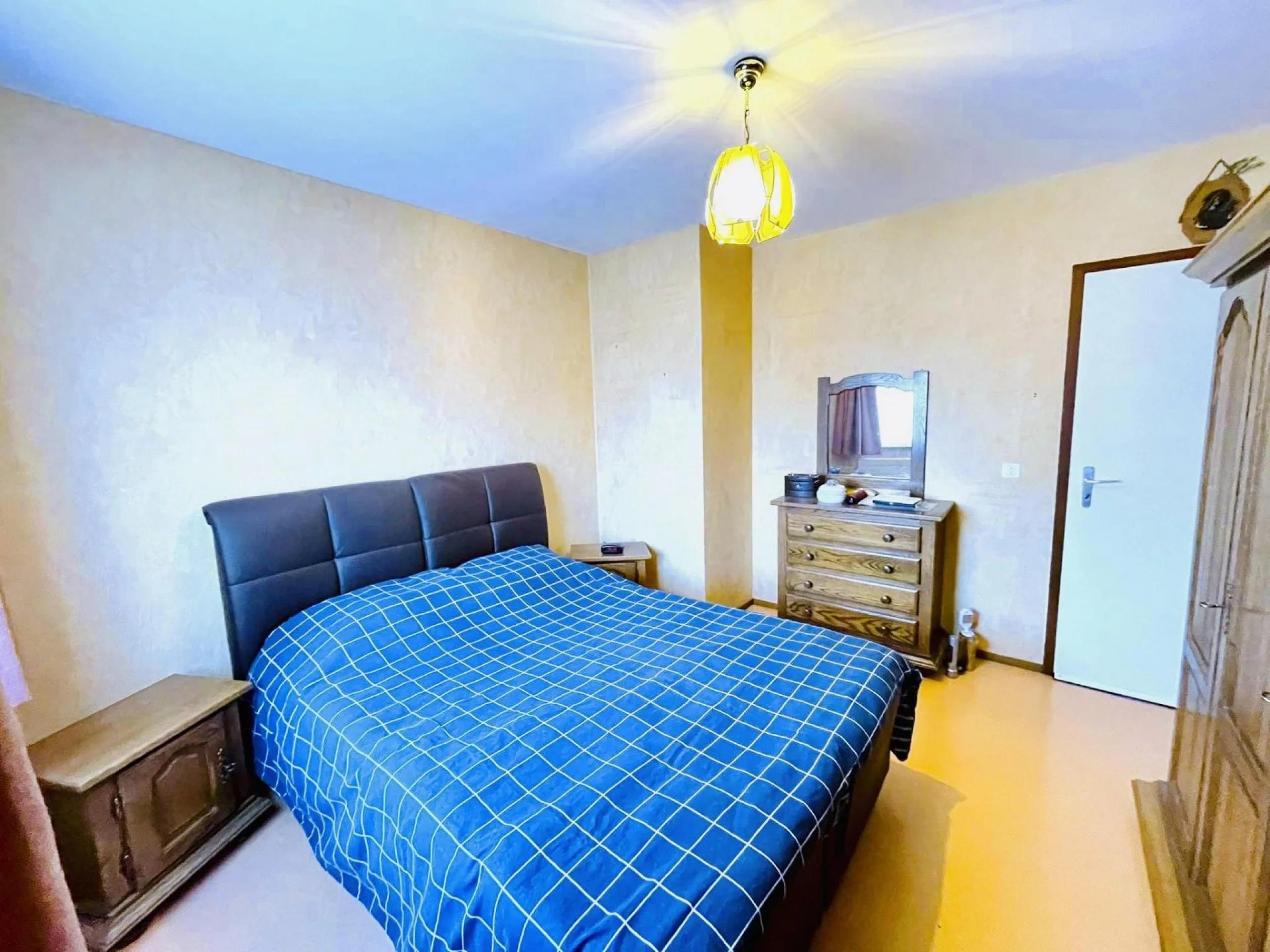 Vendu !  Bel appartement 2 chambres avec place de parking