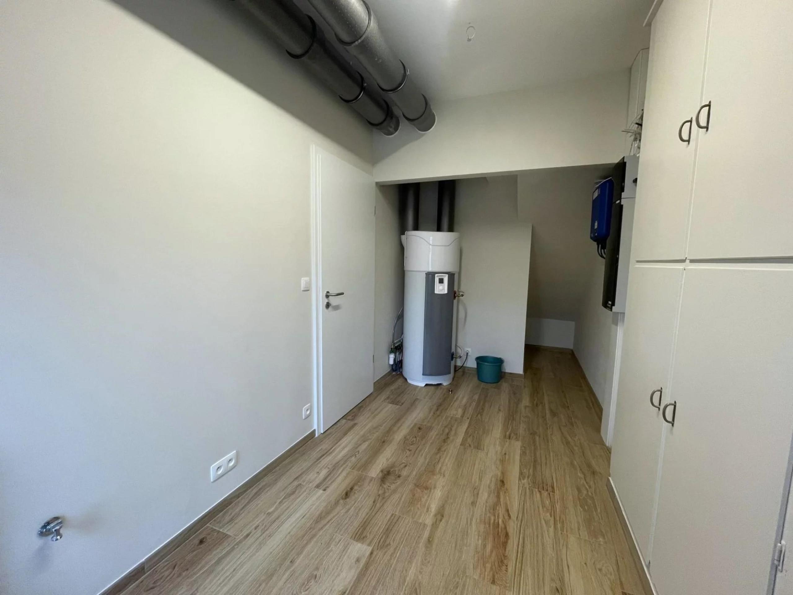 Loué ! Loué ! Maison 2 chambres + bureau  et garage