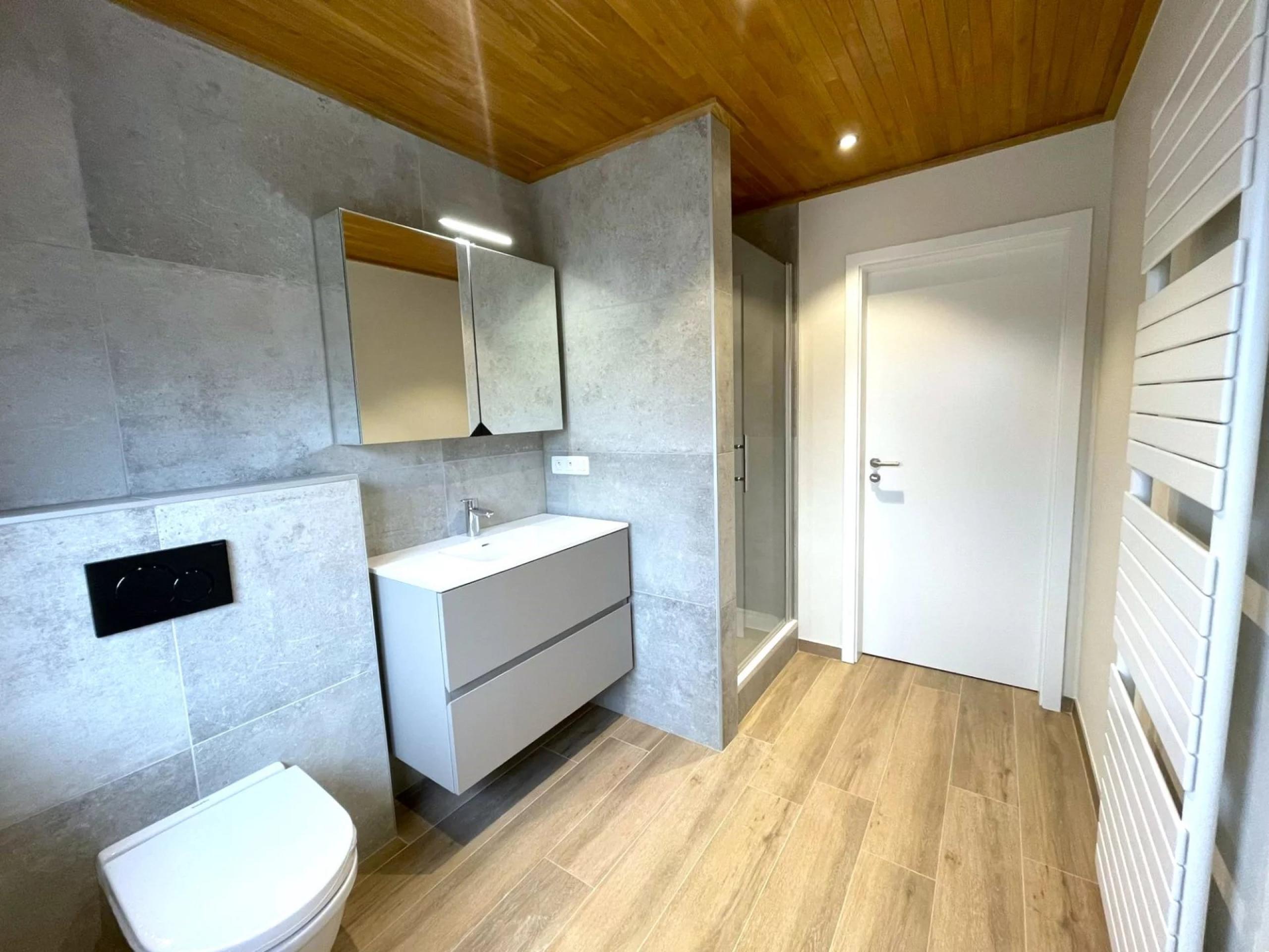 Loué ! Loué ! Maison 2 chambres + bureau  et garage