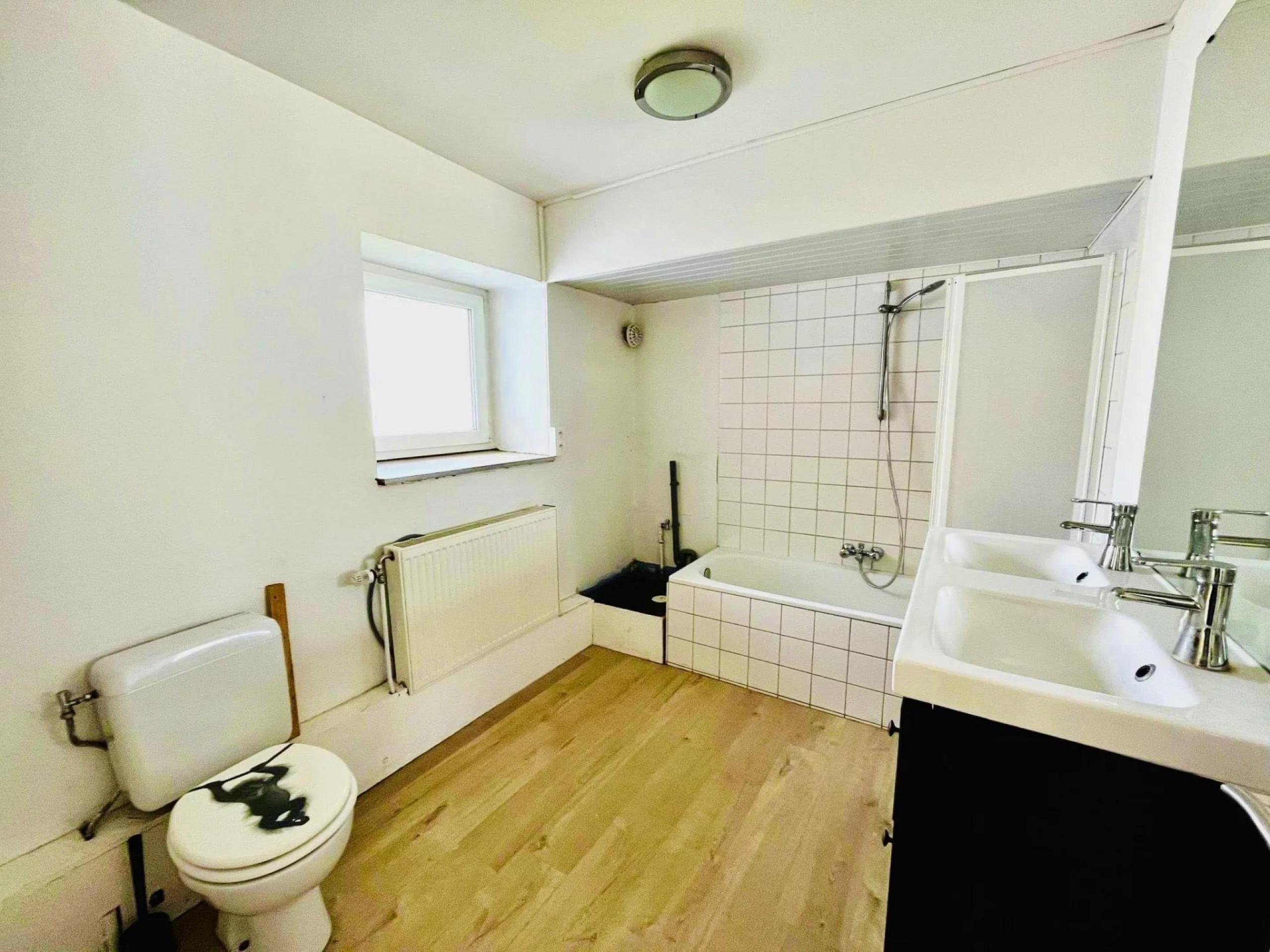 Spacieux appartement 2 chambres et parking