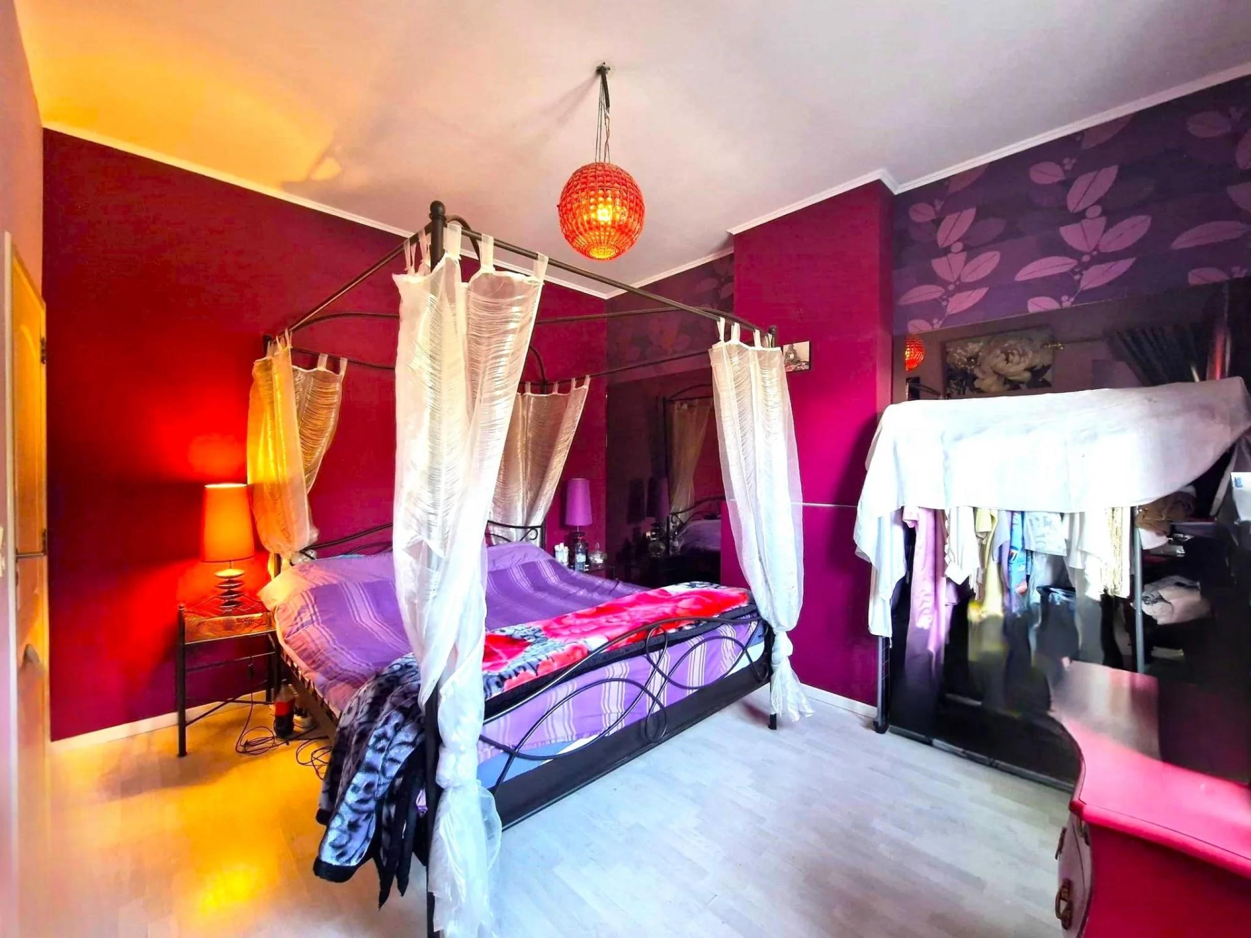 Maison  4 chambres, jardin, garage, parking