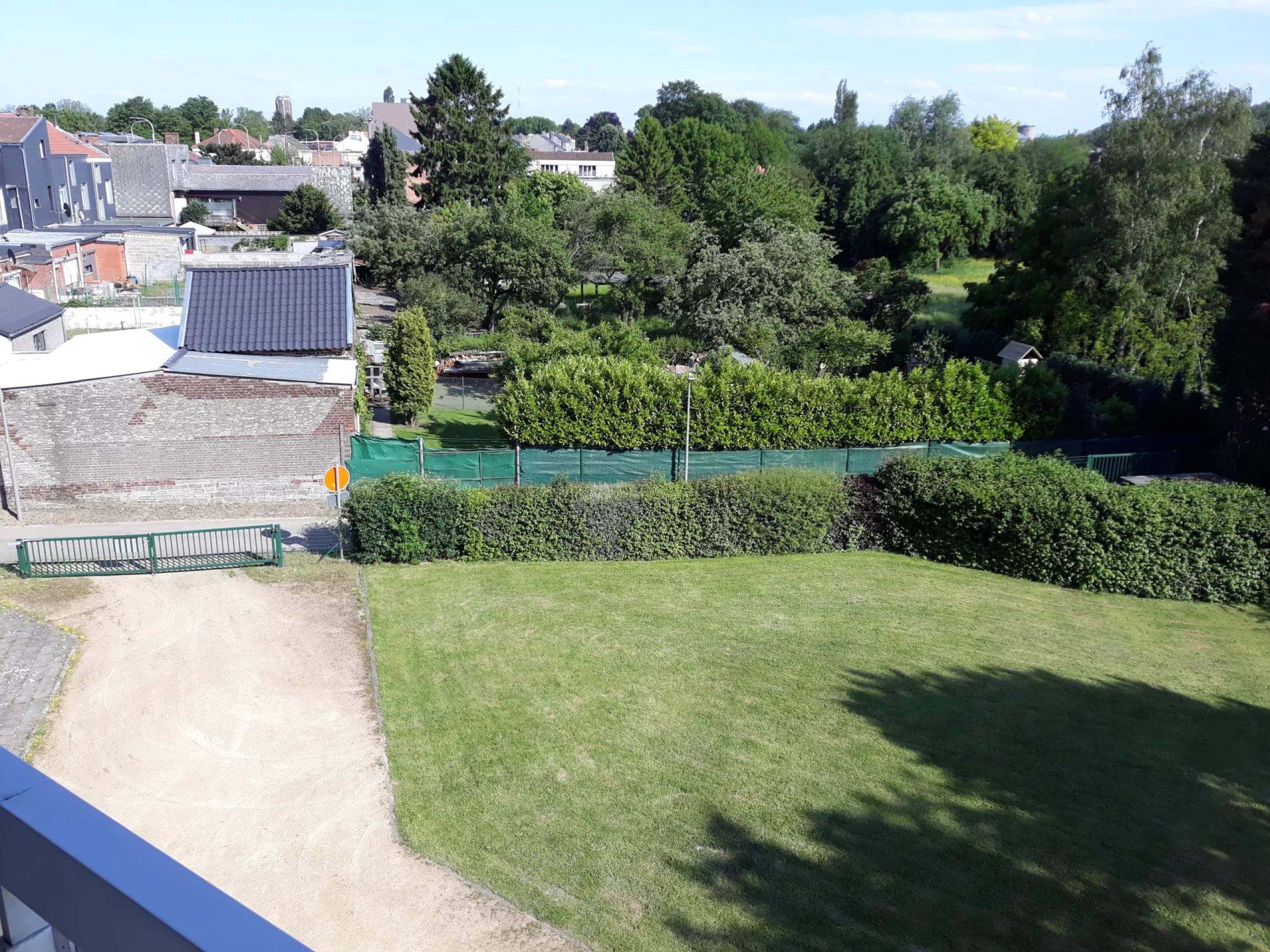 Appartement 2 chambres avec terrasse et emplacement parking