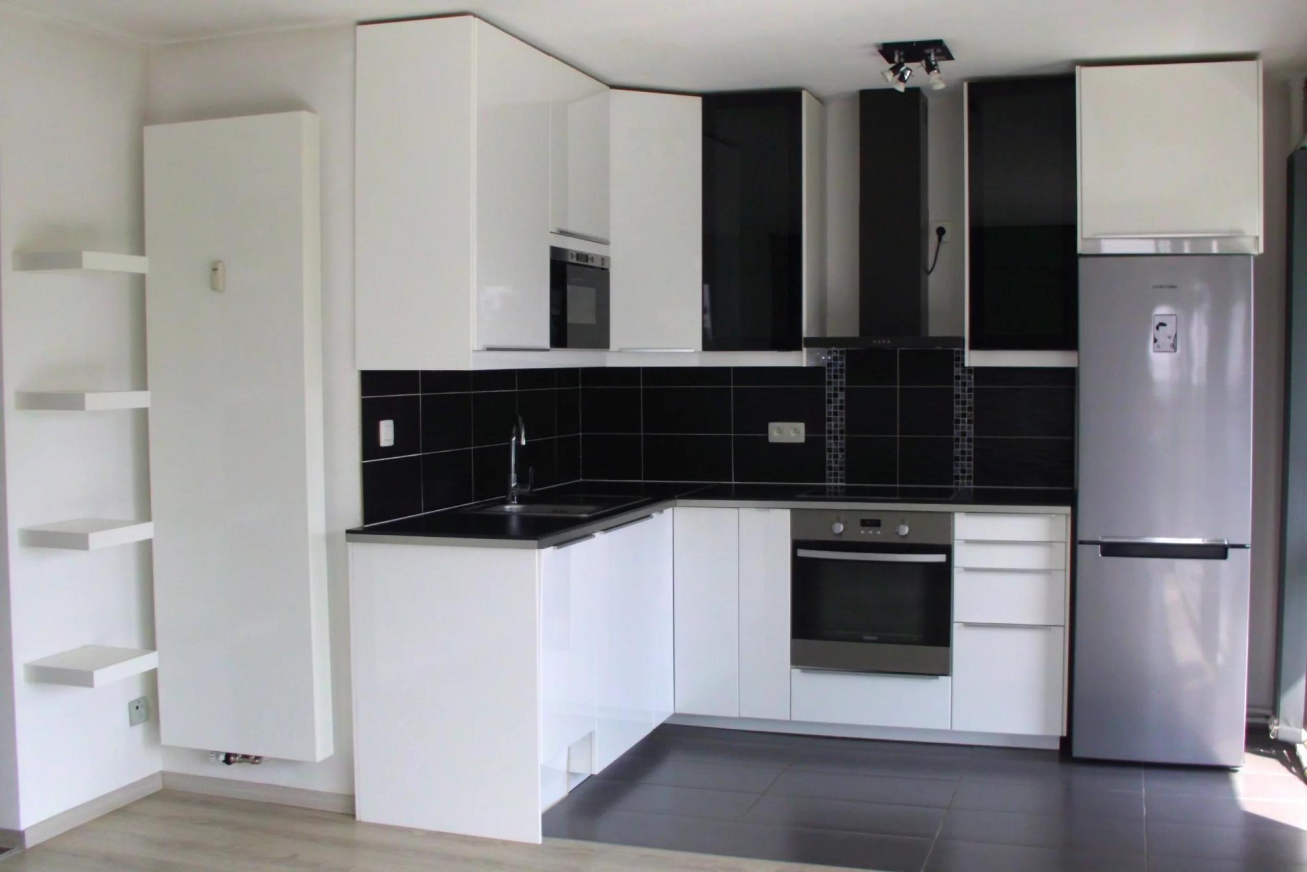 Appartement 2 chambres avec terrasse et emplacement parking