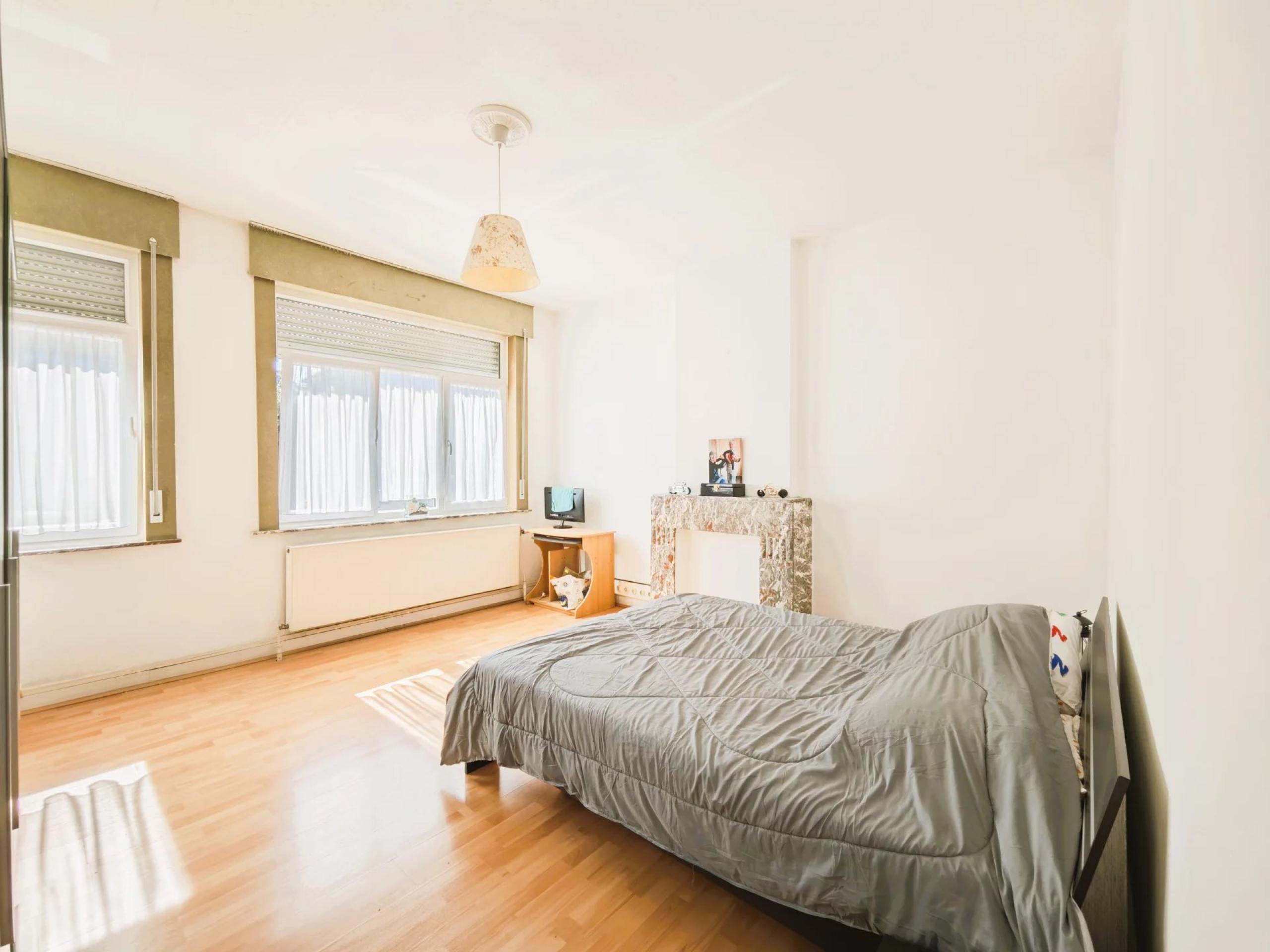 Vendu ! Immeuble 2 appartements, garage et jardin