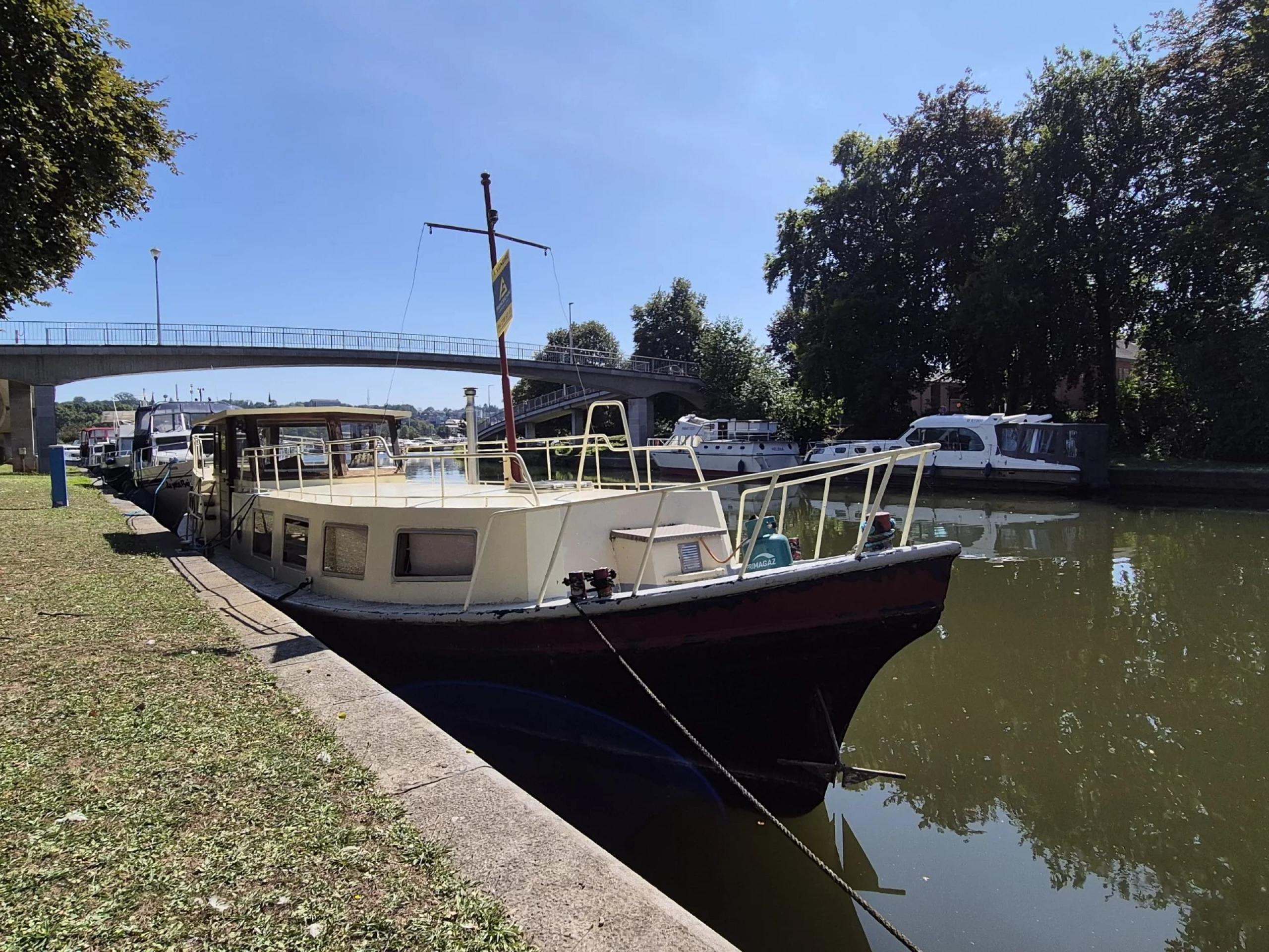 VENDU ! Bateau vedette Hollandaise