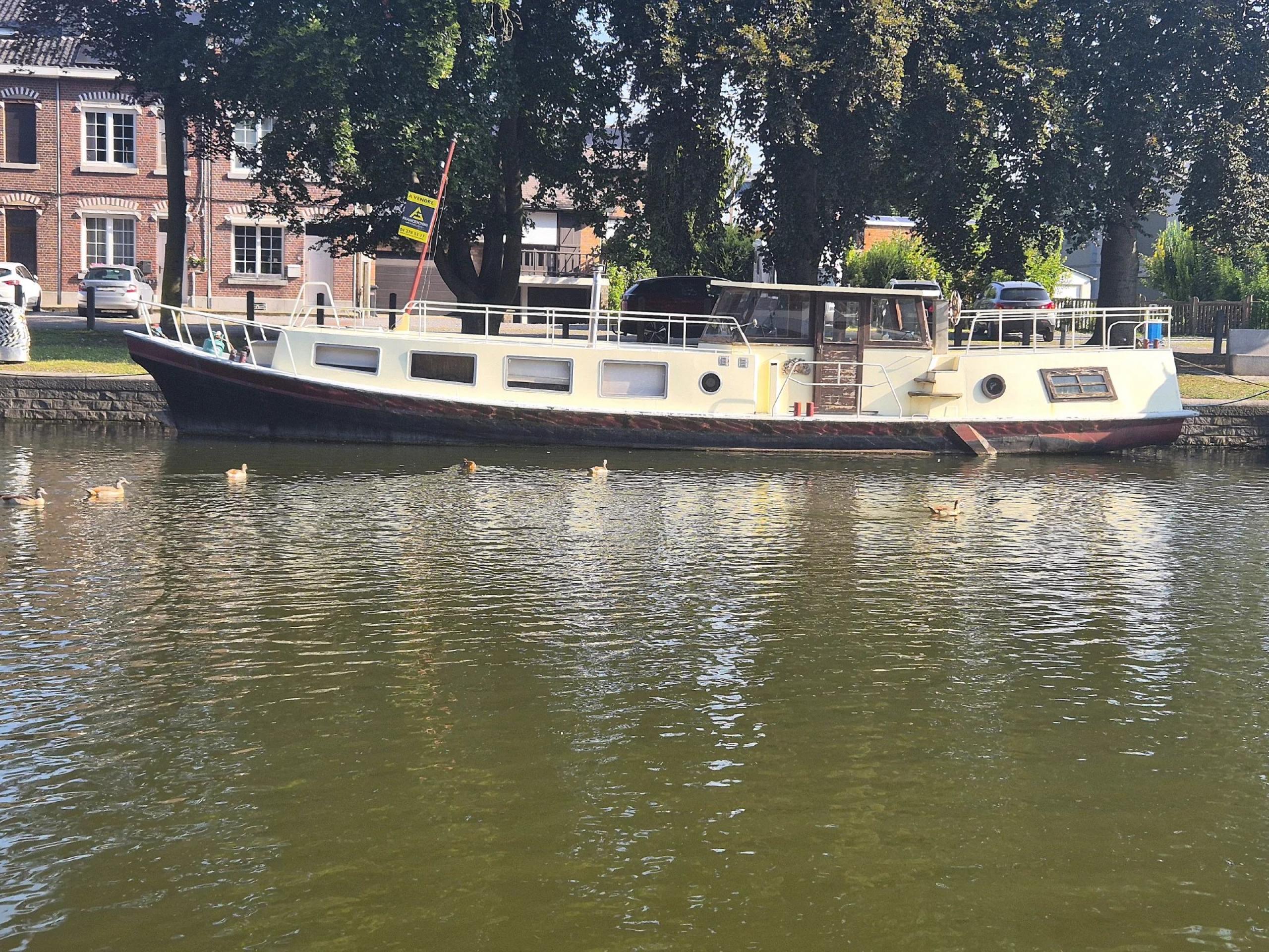 VENDU ! Bateau vedette Hollandaise