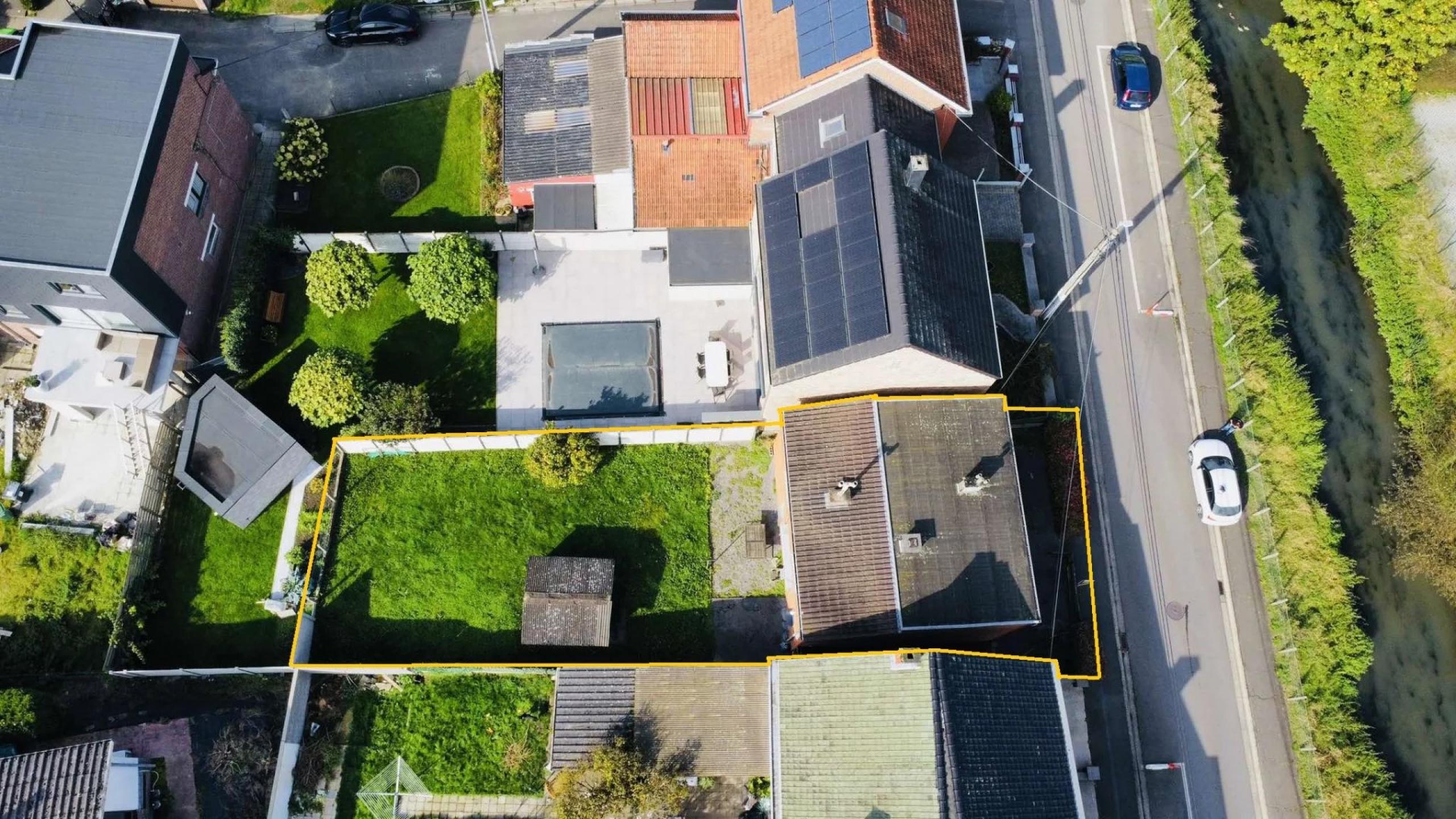 VENDU  ! Maison 2/3 chambres avec garage et beau jardin