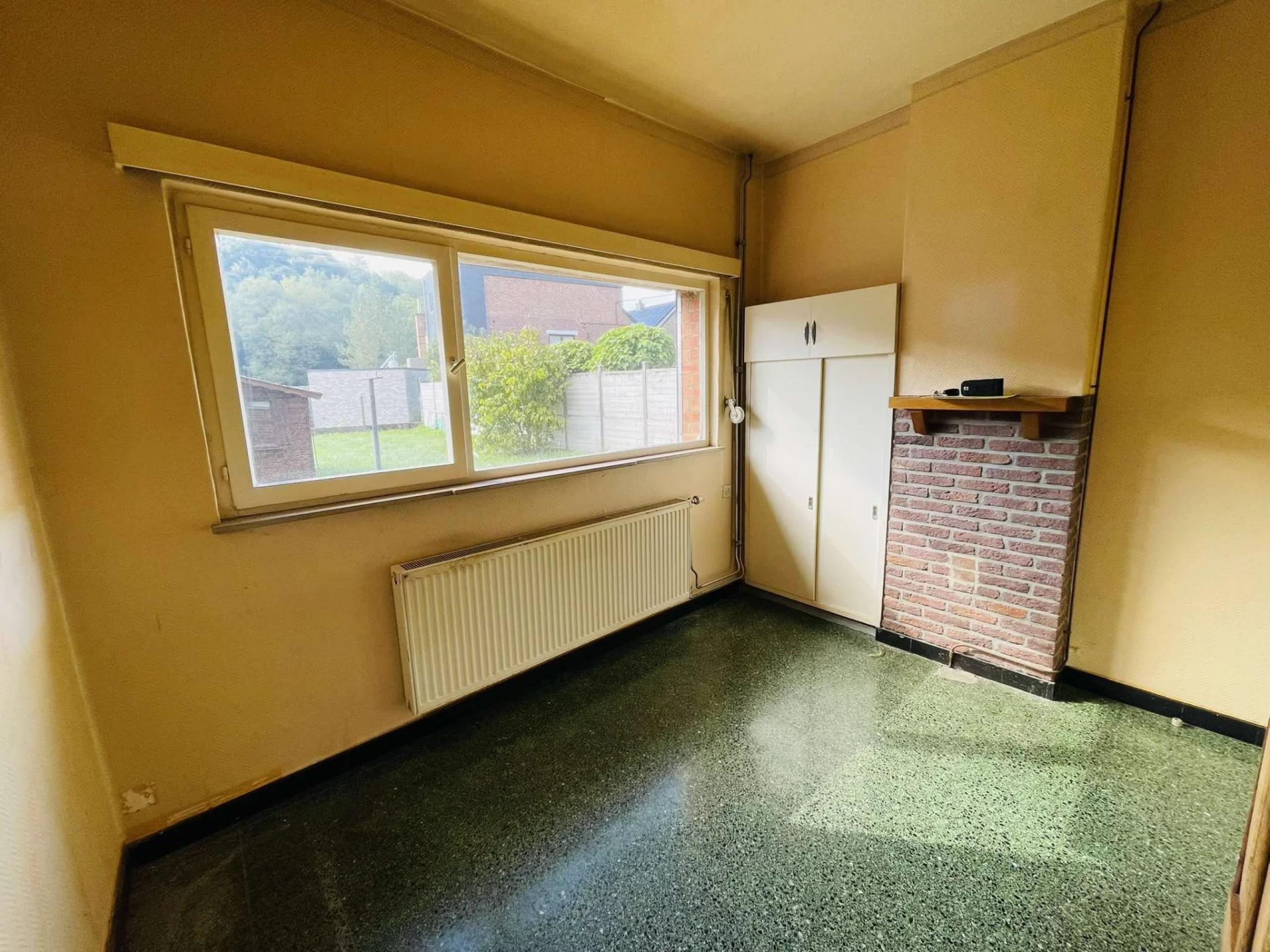 VENDU  ! Maison 2/3 chambres avec garage et beau jardin