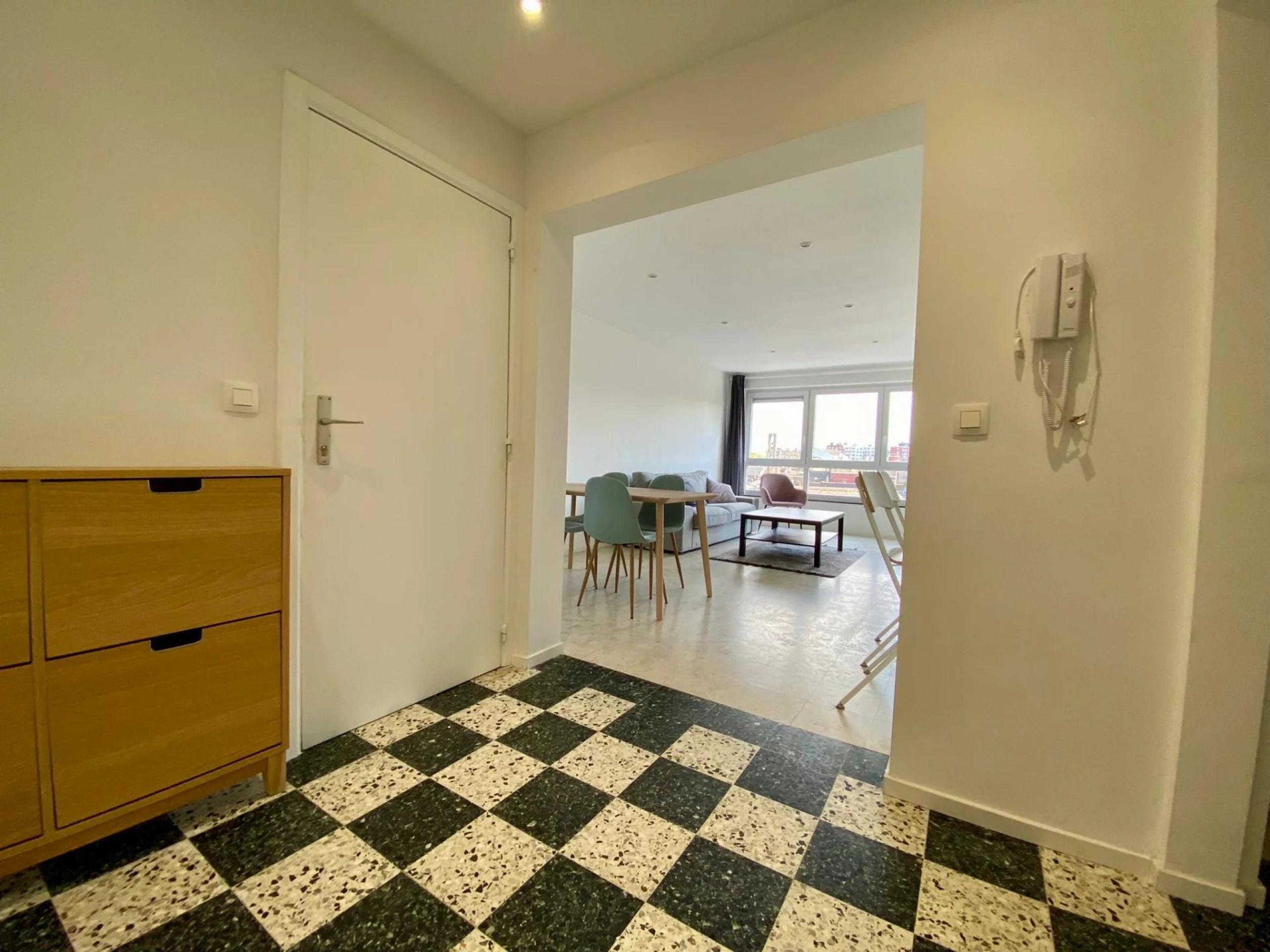 Loué ! Loué !Appartement 3 chambres avec balcon et cave