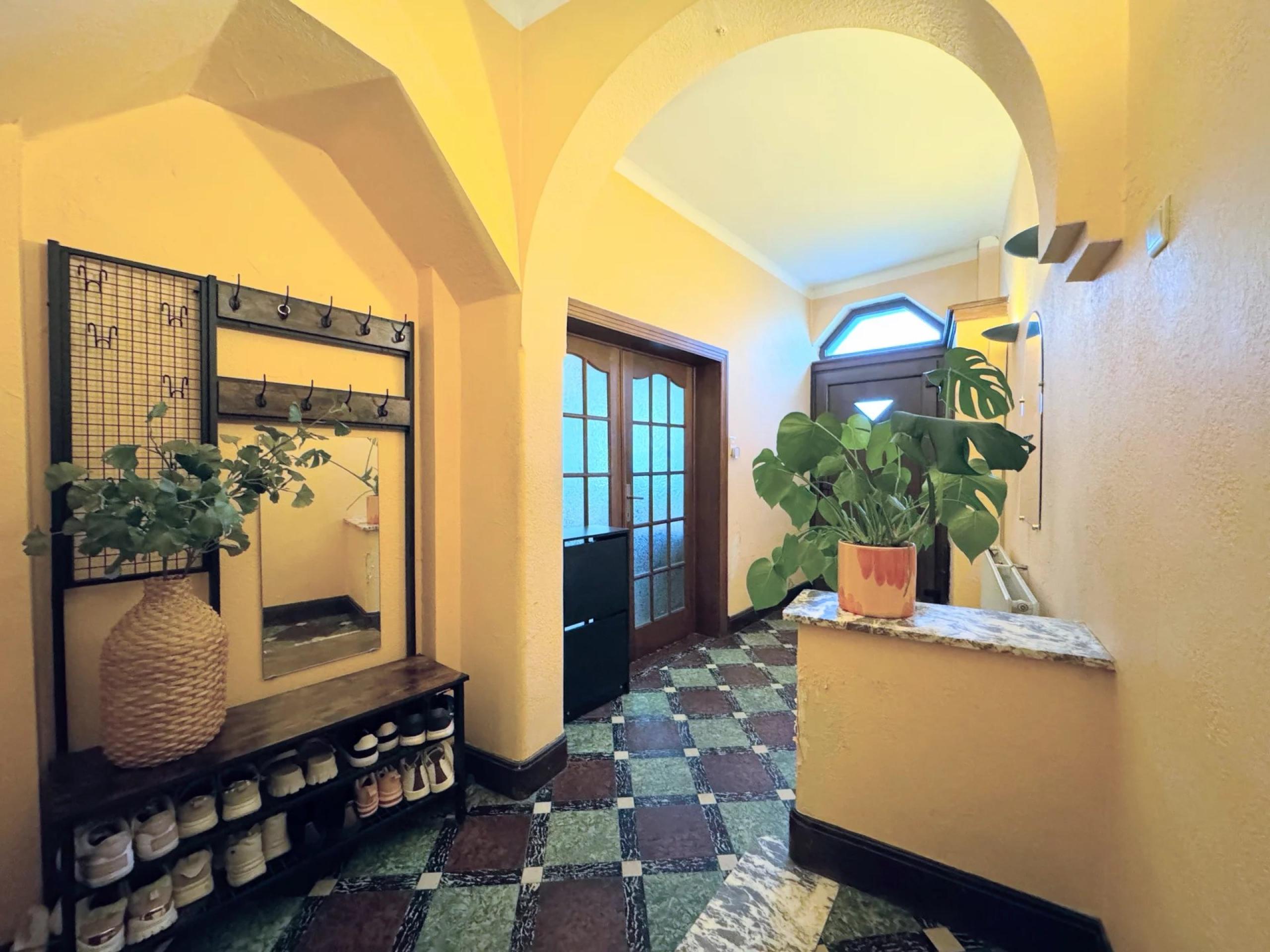 Vendu ! Maison 5 chambres avec un grand terrain