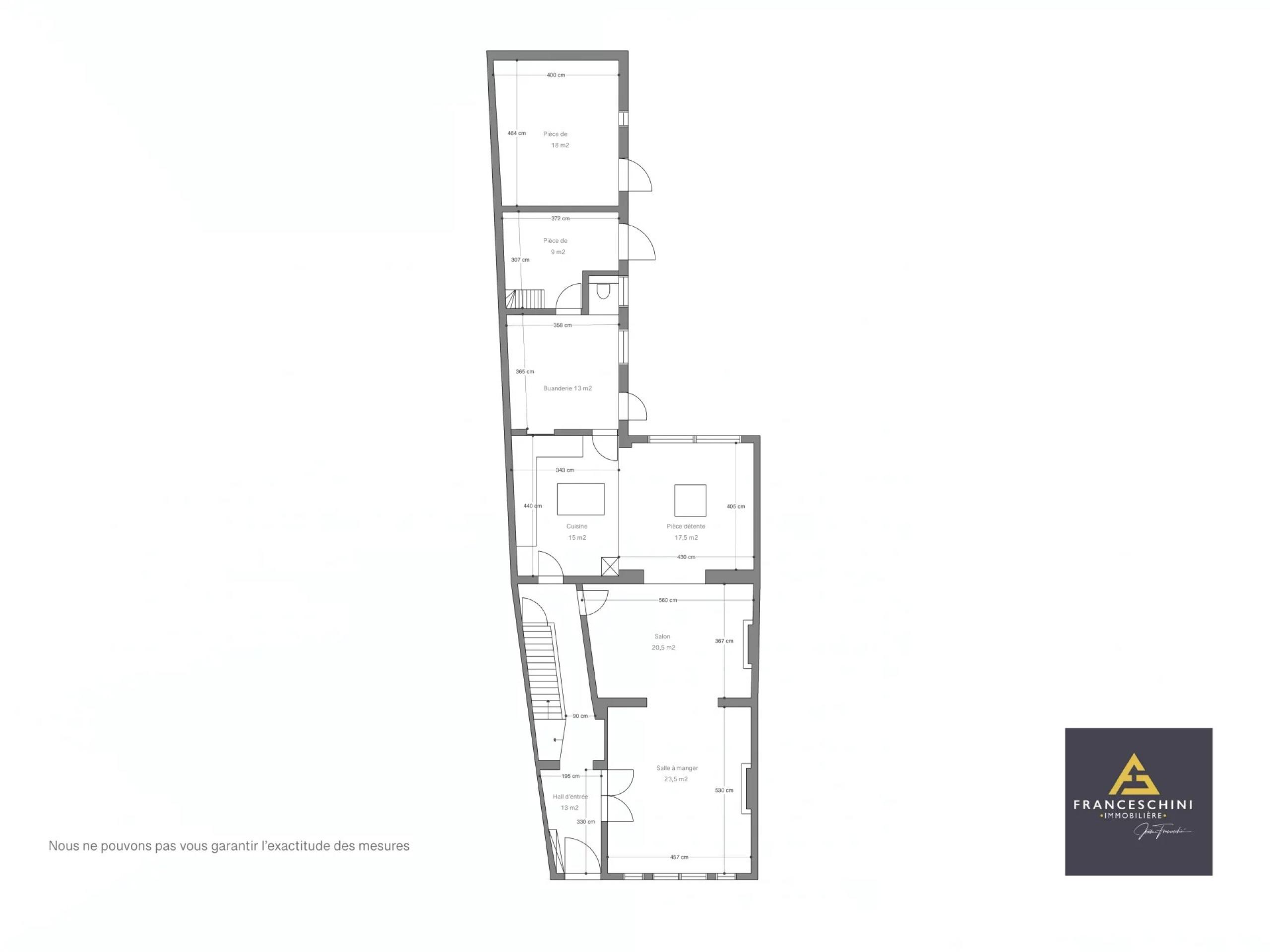 Vendu ! Maison 5 chambres avec un grand terrain