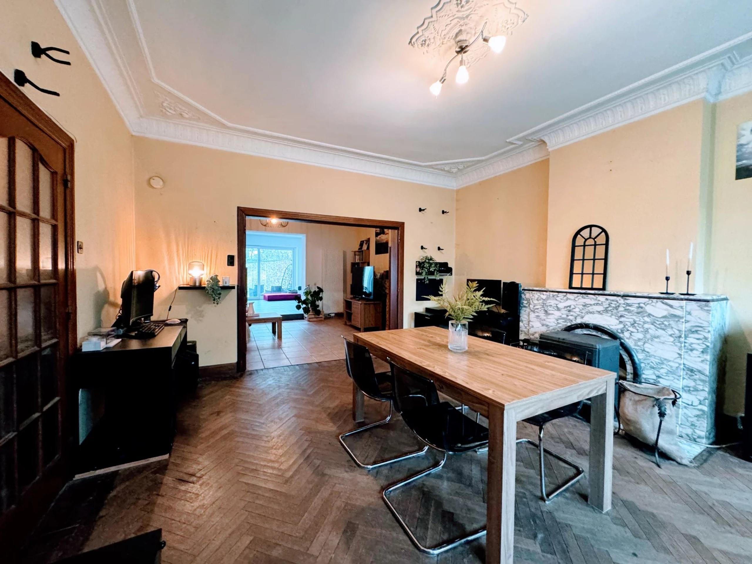 Vendu ! Maison 5 chambres avec un grand terrain