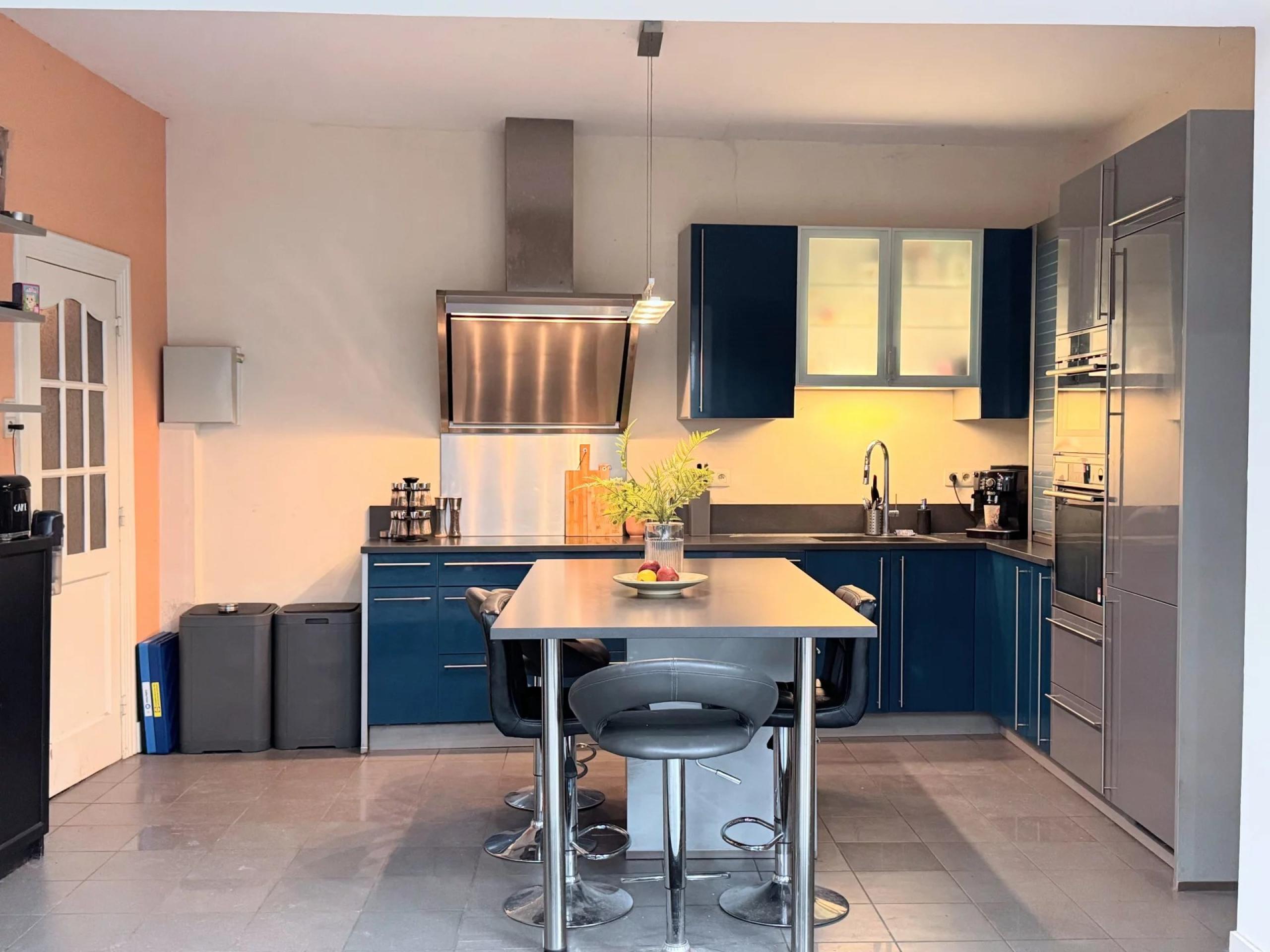 Vendu ! Maison 5 chambres avec un grand terrain