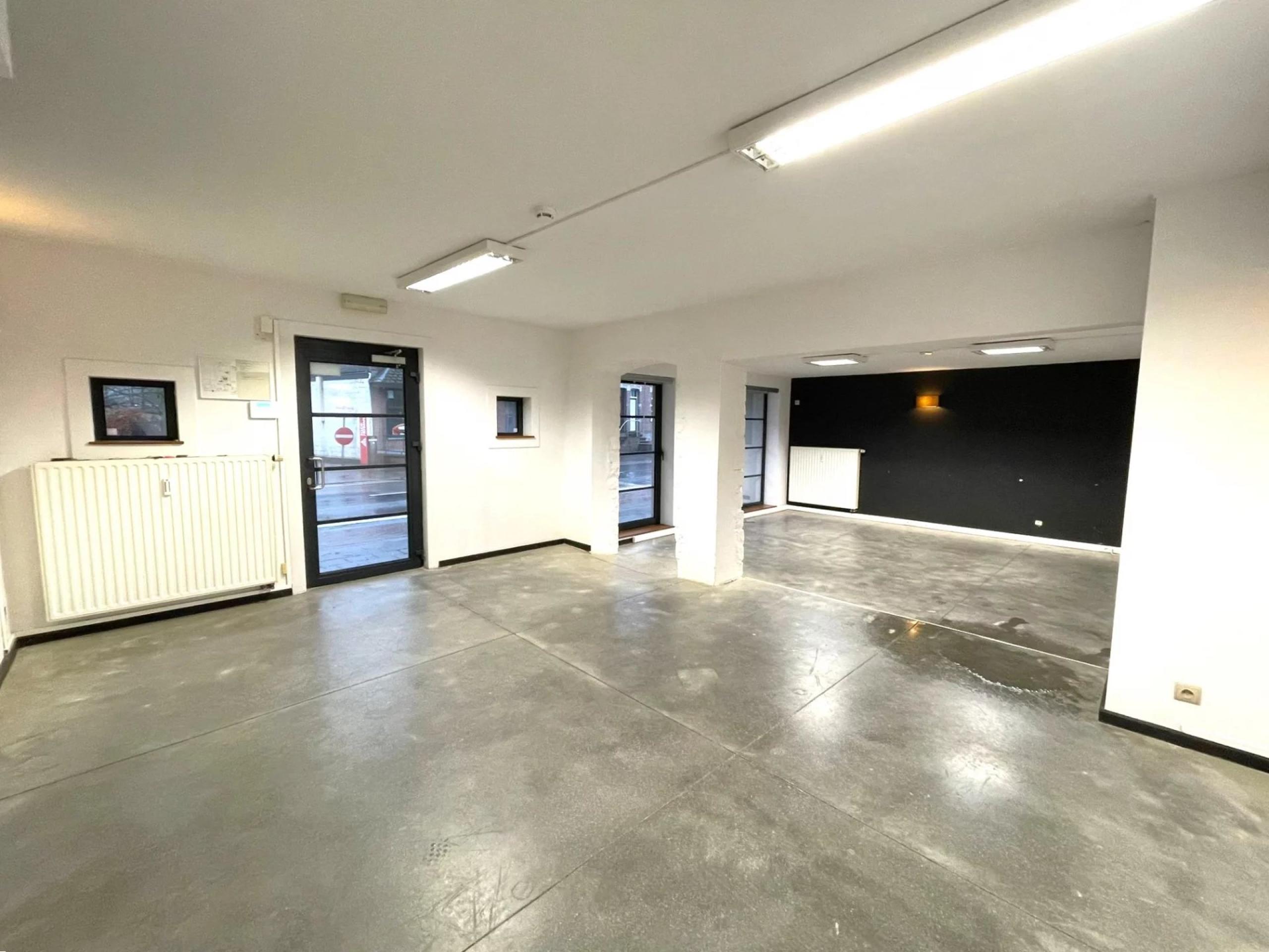 Bassenge agréables bureaux +/- 90 m²