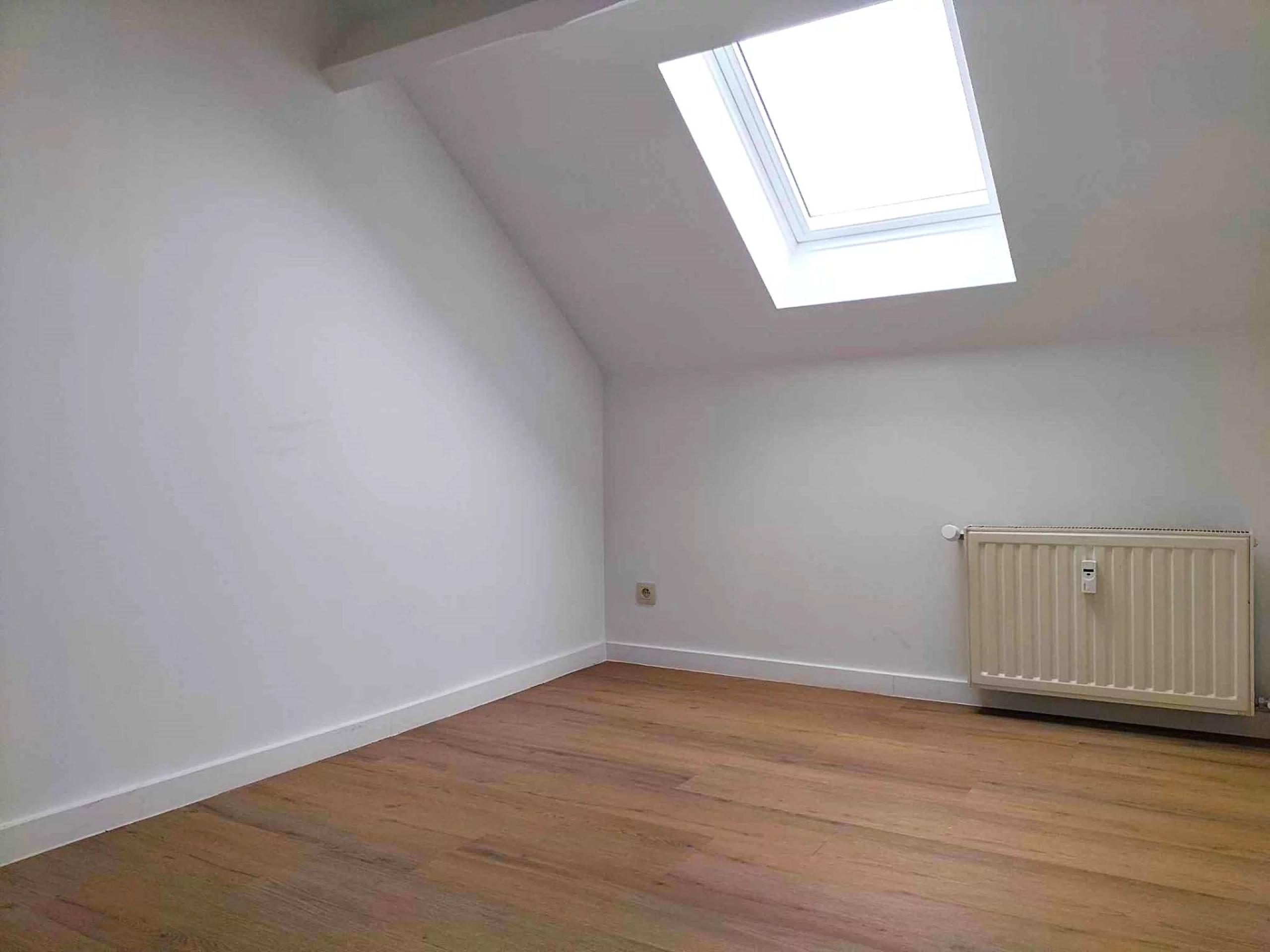 Loué ! Duplex 2 chambres+bureau dans le centre de Bassenge
