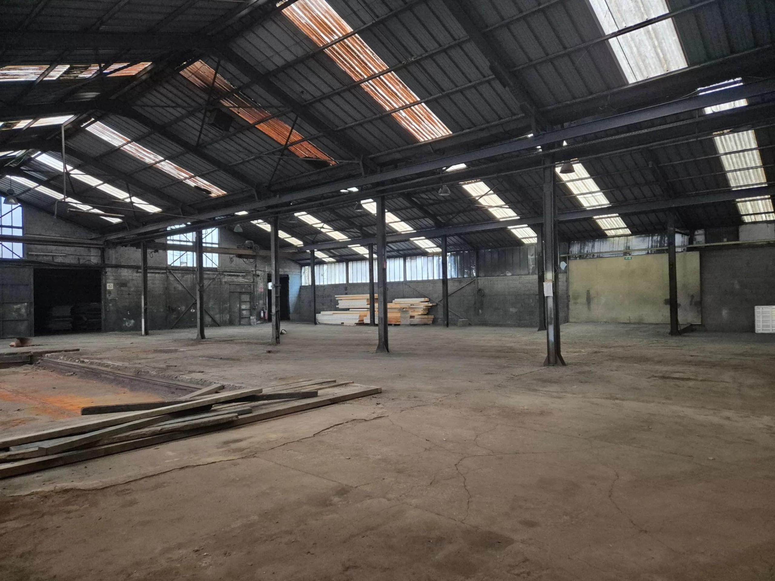 Ans : immeuble industriel à louer