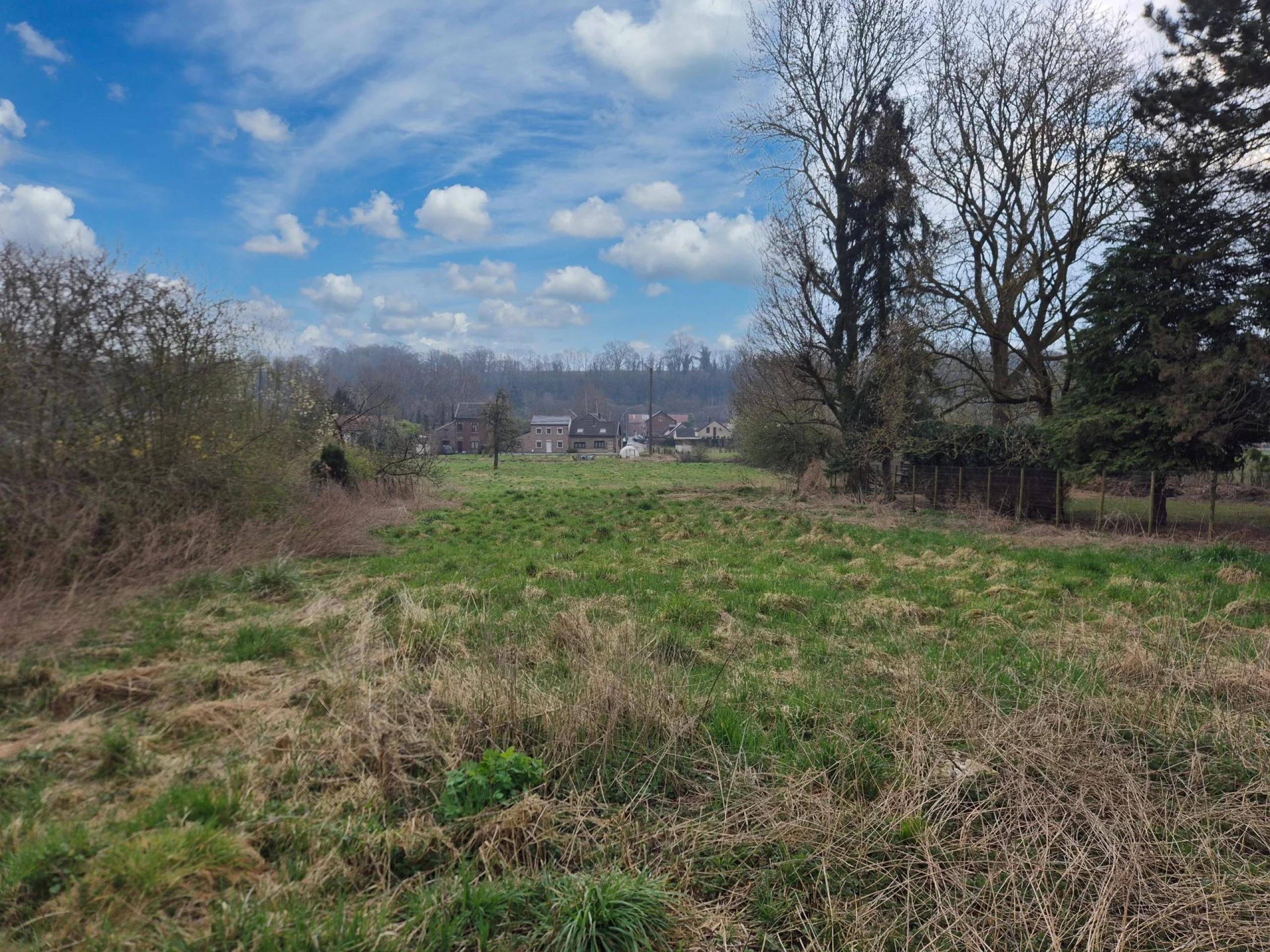 Belle parcelle de terrain plat d’environ 2670 m²