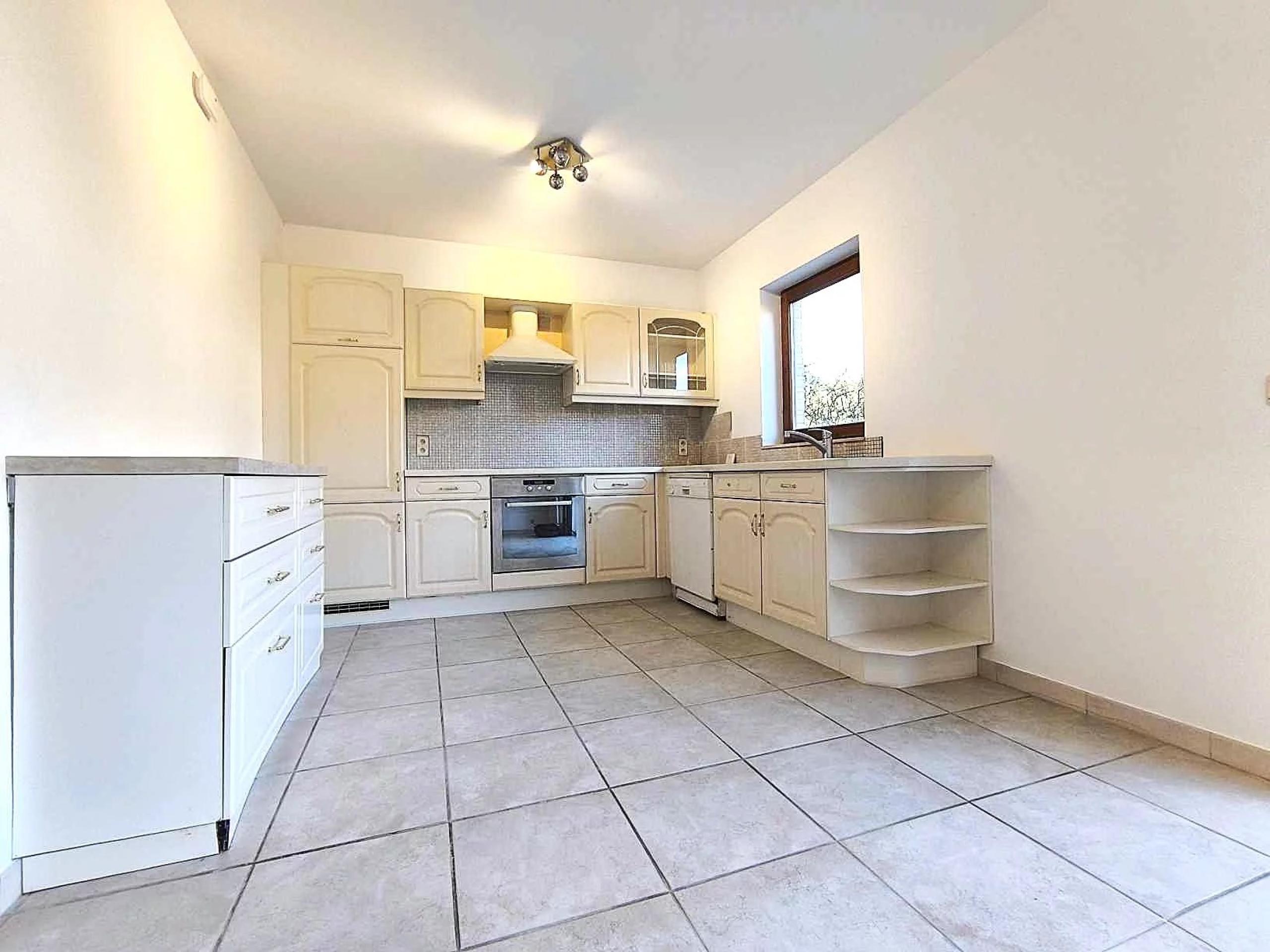 Vendu ! Maison 3 chambres, bureau/dressing et jardin