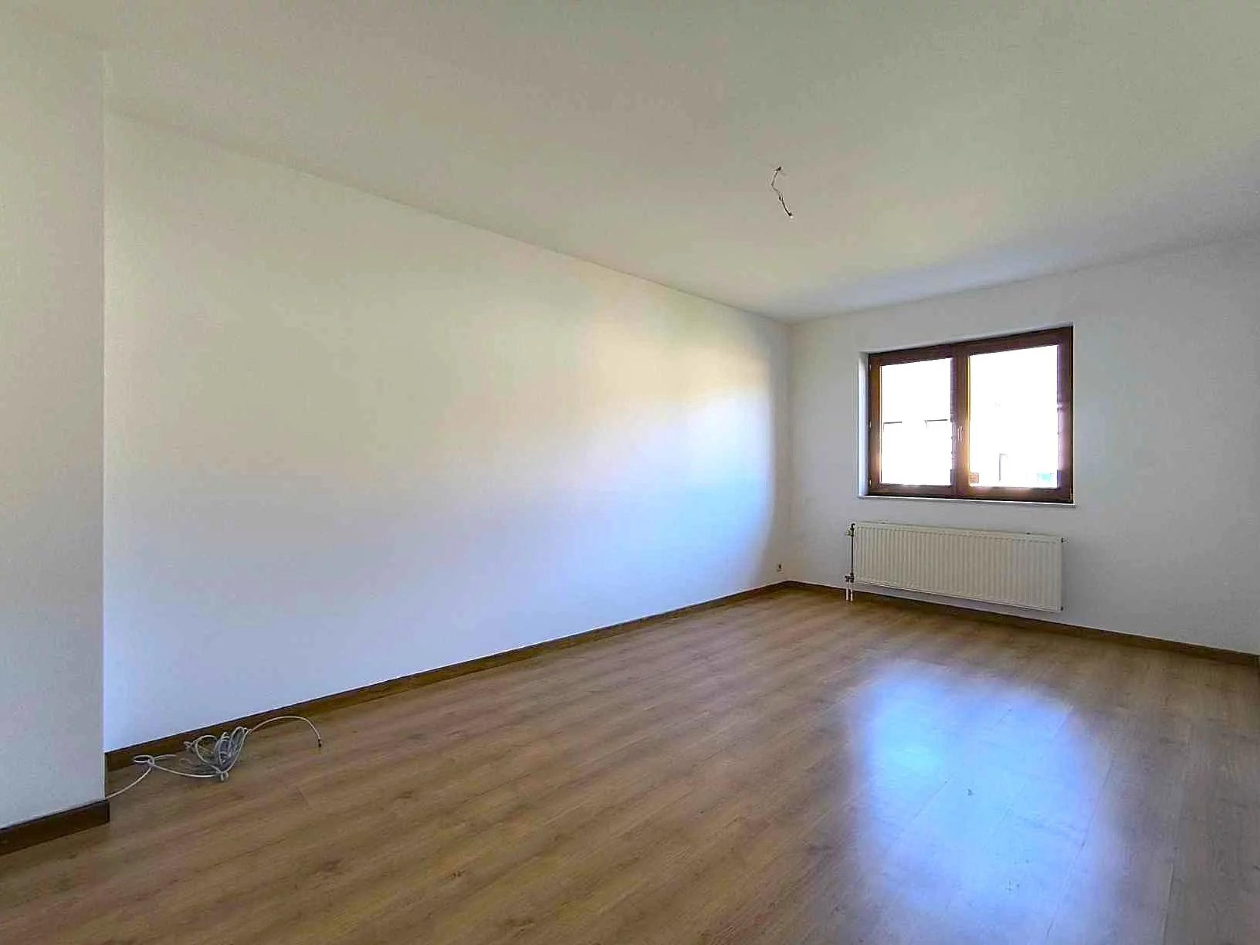 Vendu ! Maison 3 chambres, bureau/dressing et jardin