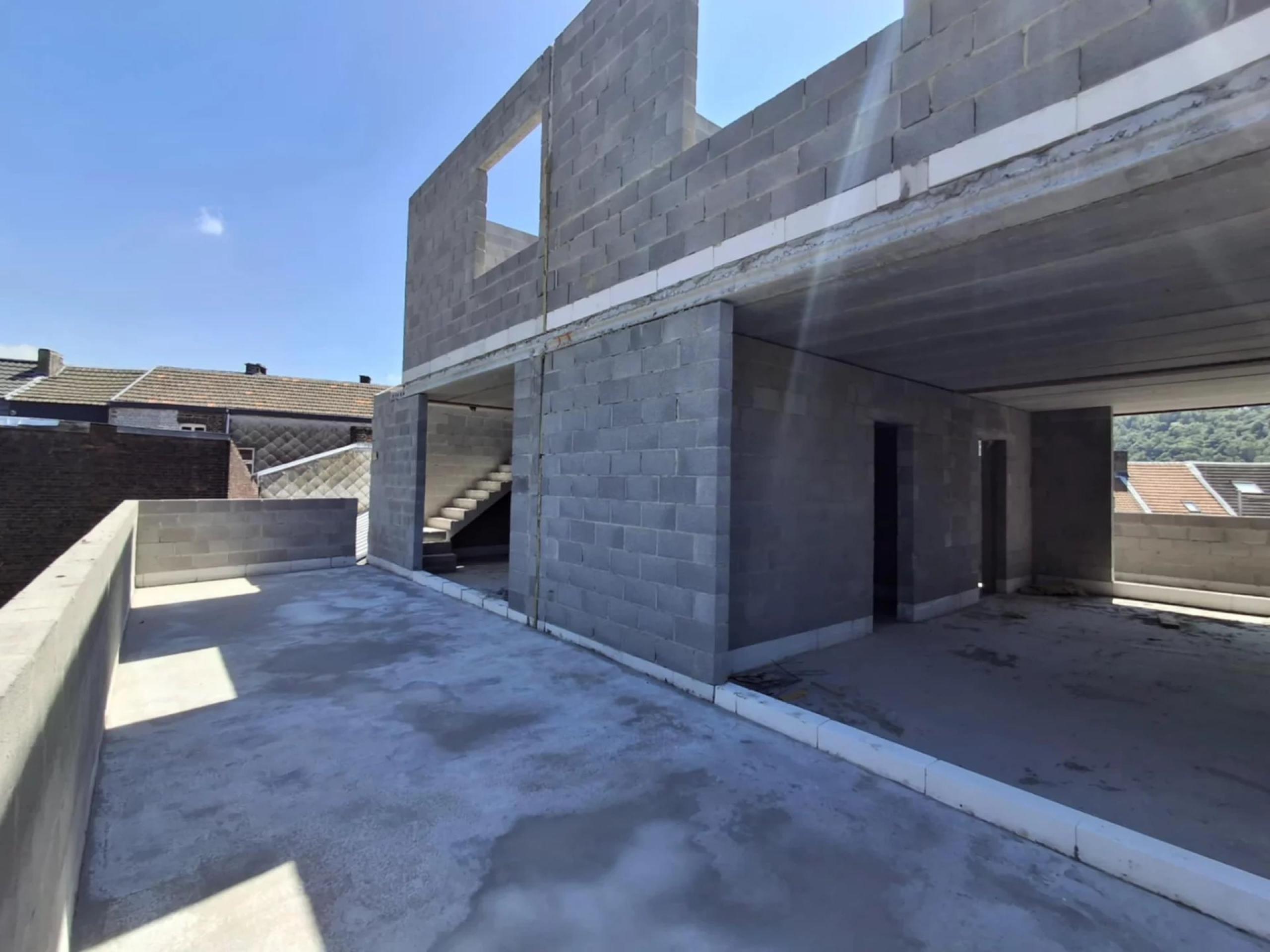 Gros œuvre ouvert de 4 lots, terrasses, et parking