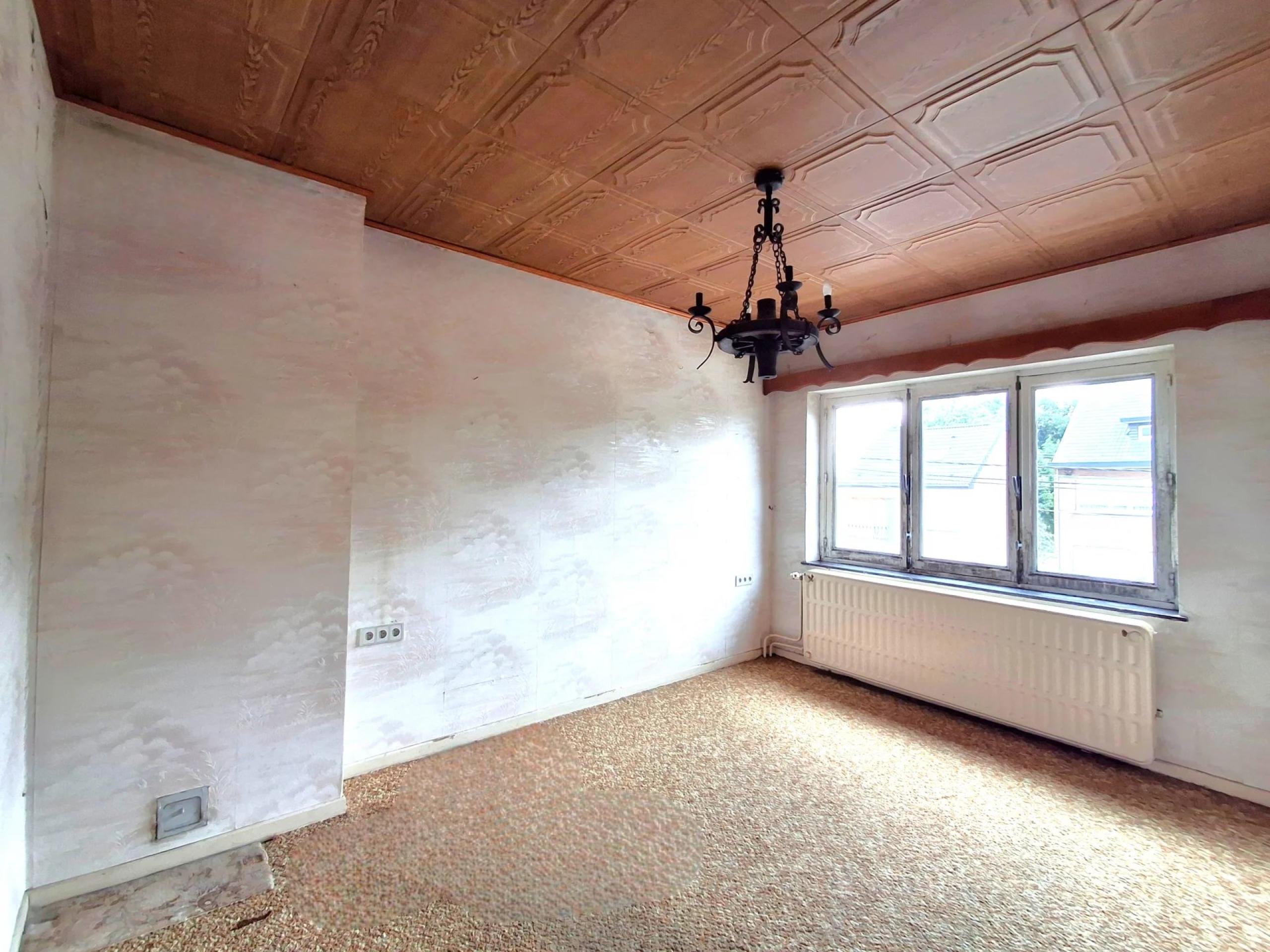 VENDU ! Maison bel-étage, 3 chambres, garage, jardin