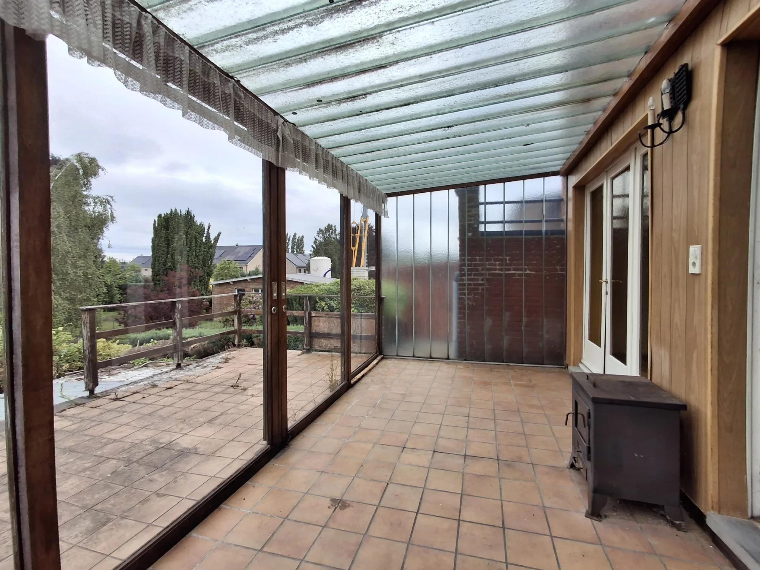 VENDU ! Maison bel-étage, 3 chambres, garage, jardin