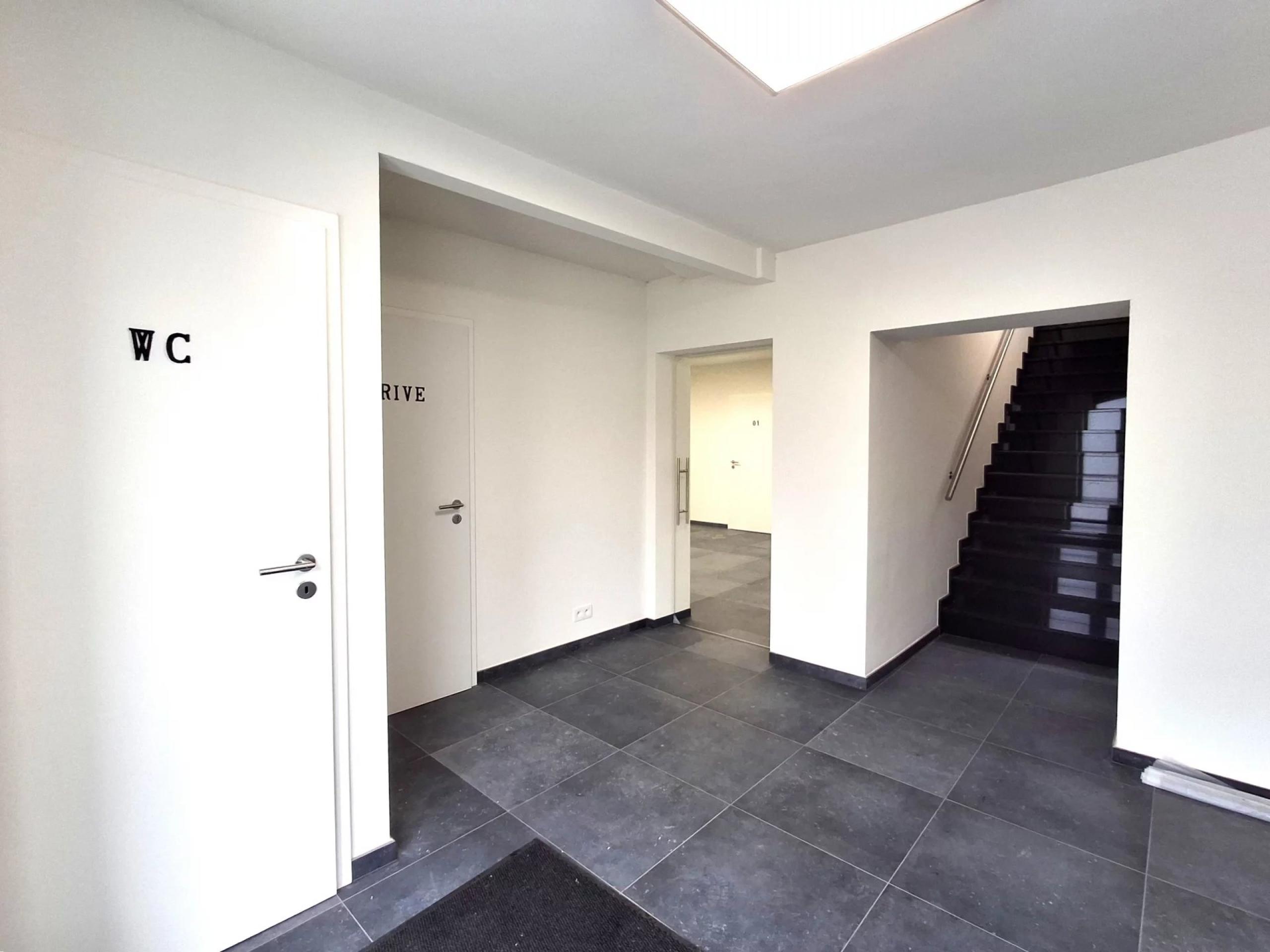 Espace professionnel de +/- 140 m² au centre de Hermée