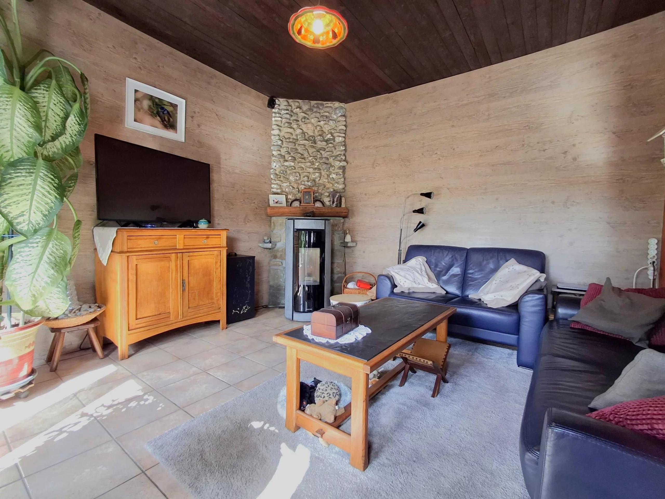 Option ! Bassenge: Bungalow 2 chambres, garages et jardin