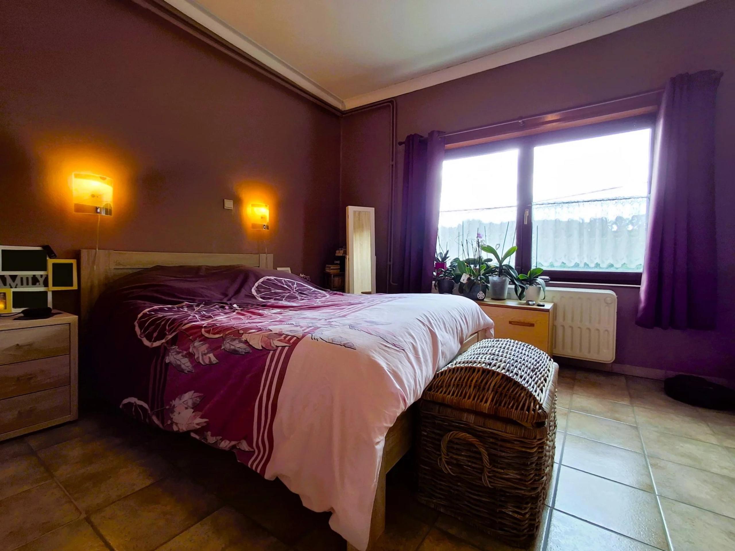 Option ! Bassenge: Bungalow 2 chambres, garages et jardin