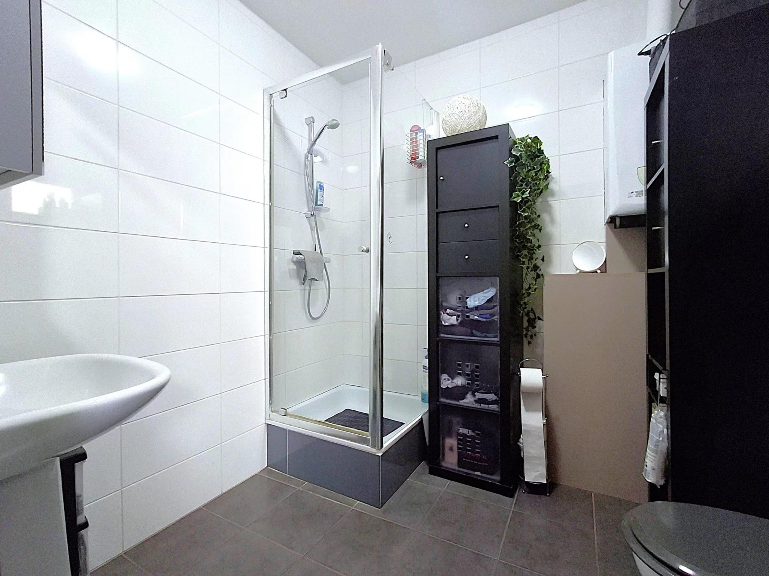 VENDU ! Vivegnis – Maison rénovée 3 chambres, avec terrasse et jardin.