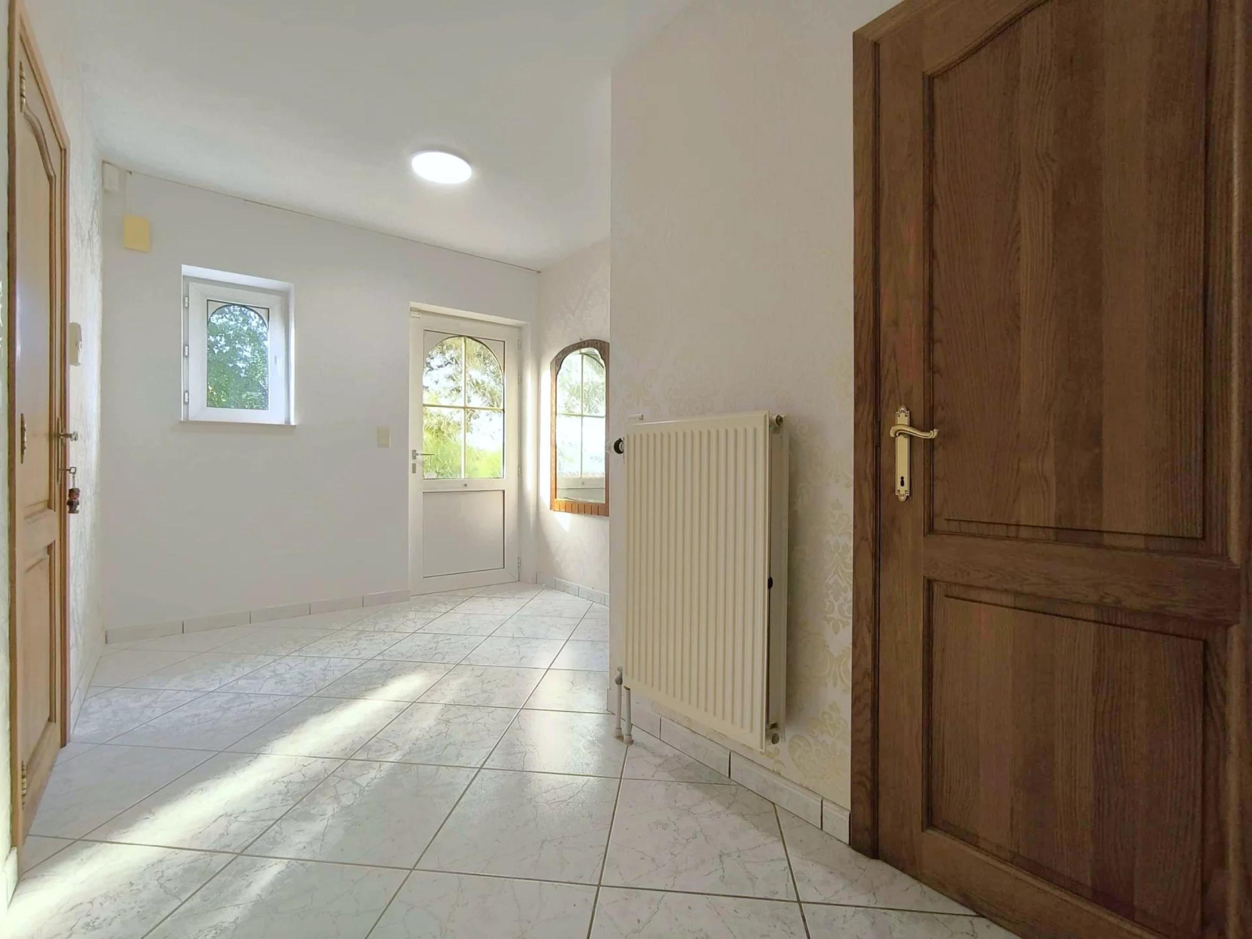 Agréable bungalow, 2 chambres, jardin et garage