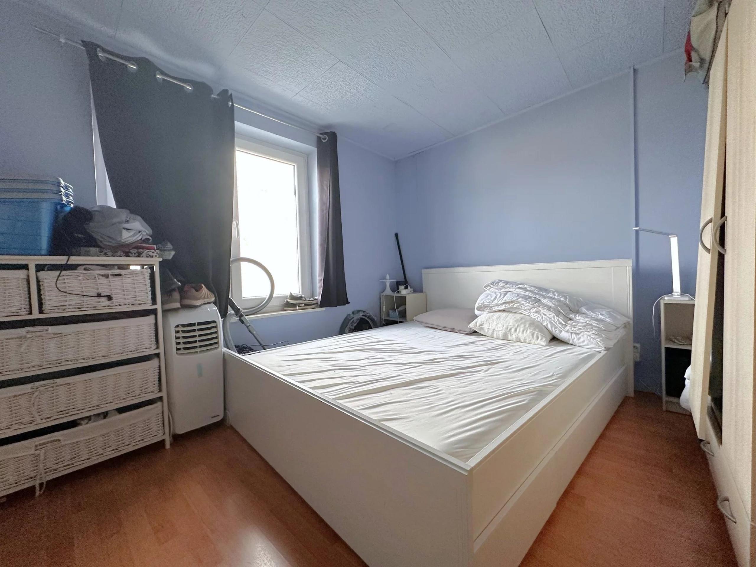 Maison 2/3chambres ,piscine, garage, appartement