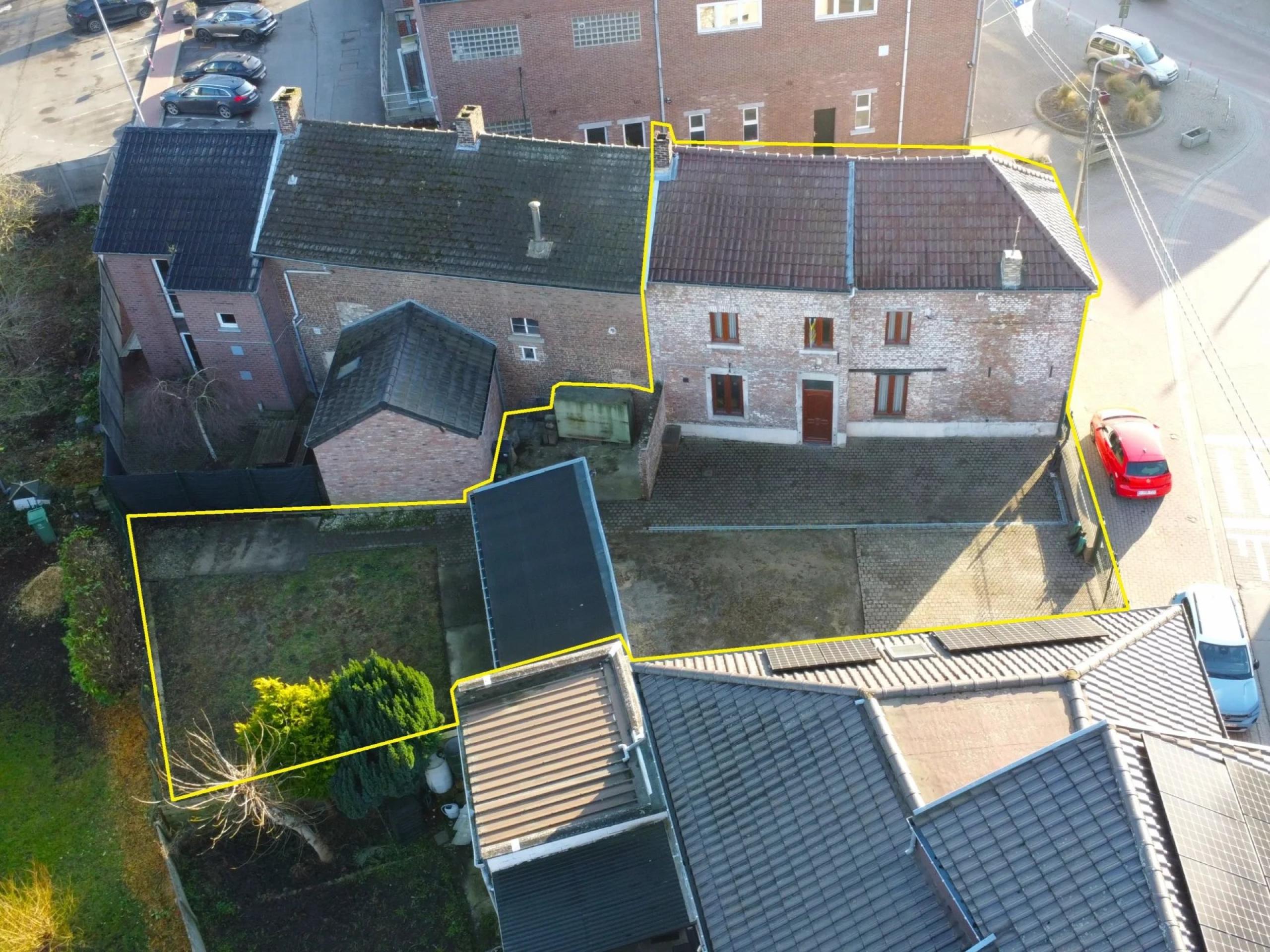 Maison à rafraîchir, 2 chambres, avec jardin.