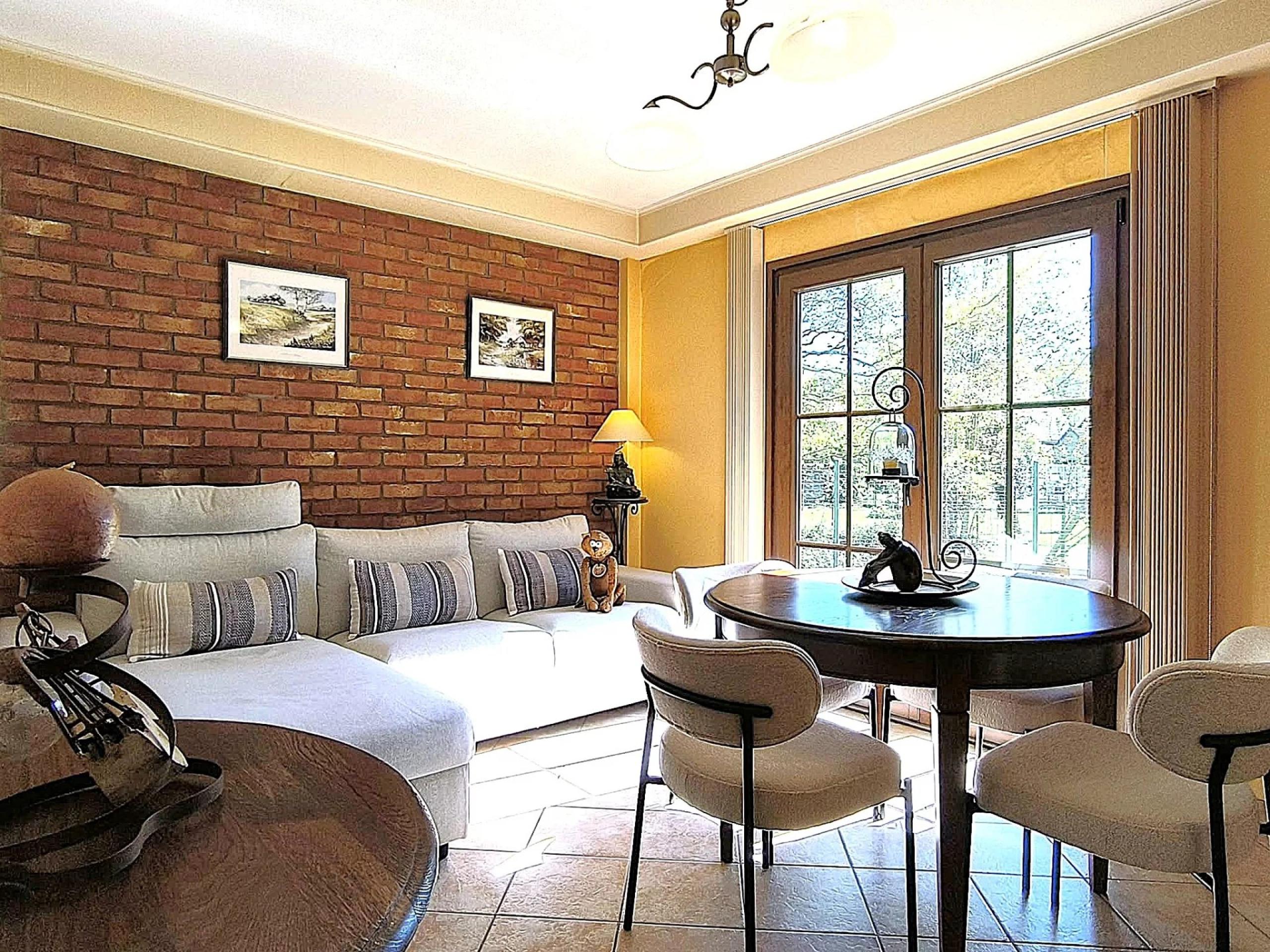 GLONS: Bungalow 2 chambres avec jardin