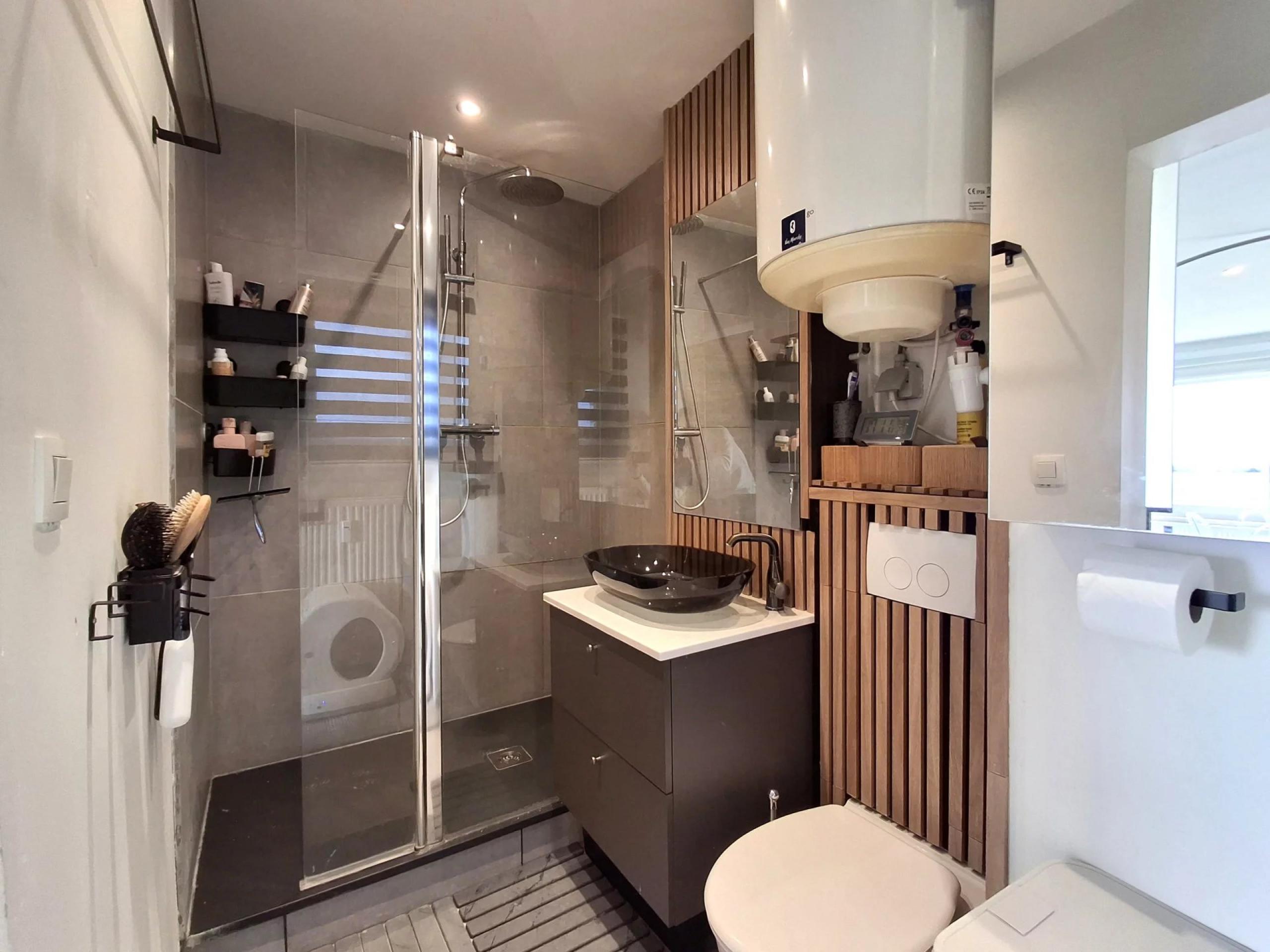 Appartement 2 chambres avec cave et empl.parking