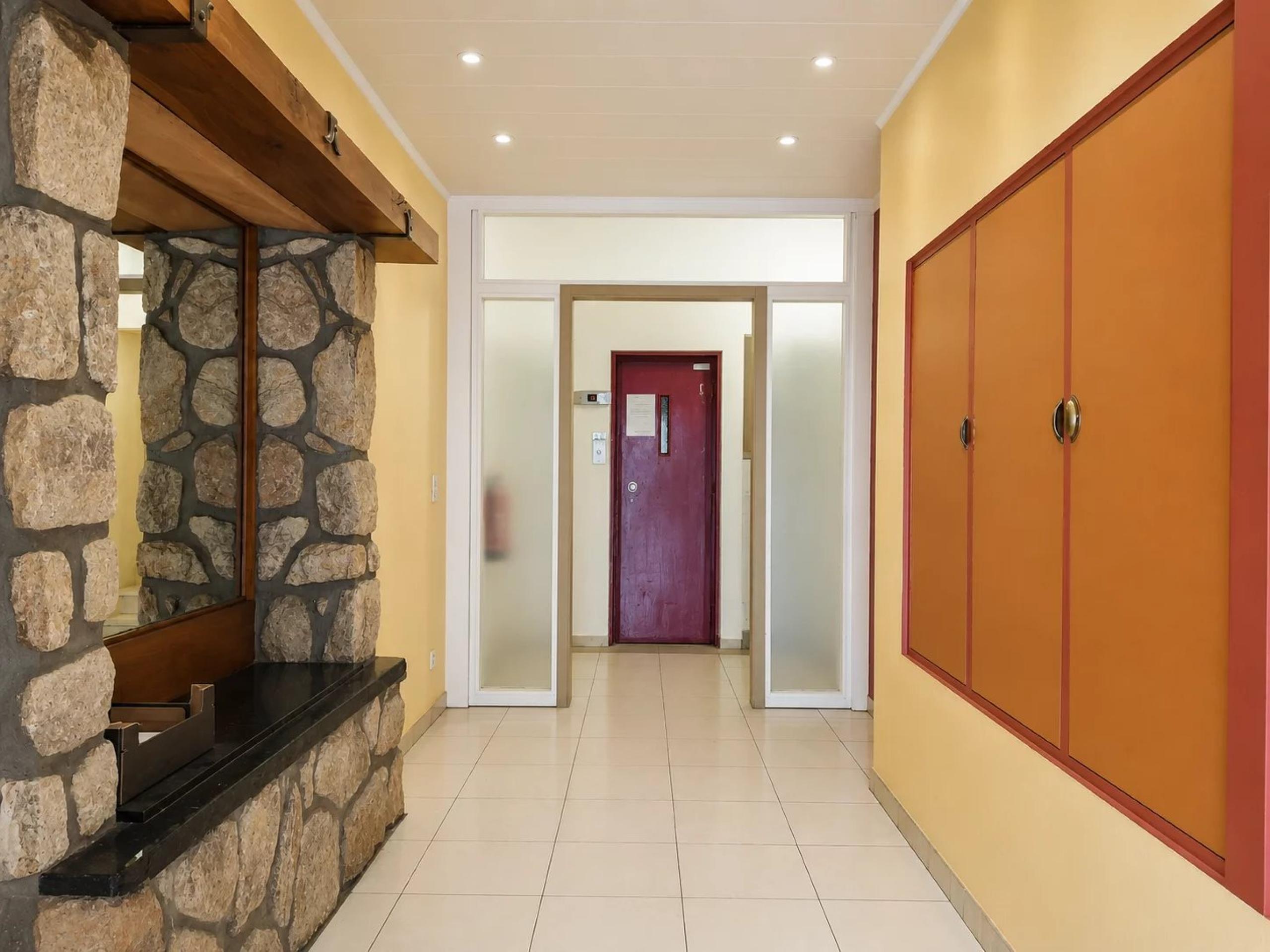 Appartement 2 chambres avec cave et empl.parking