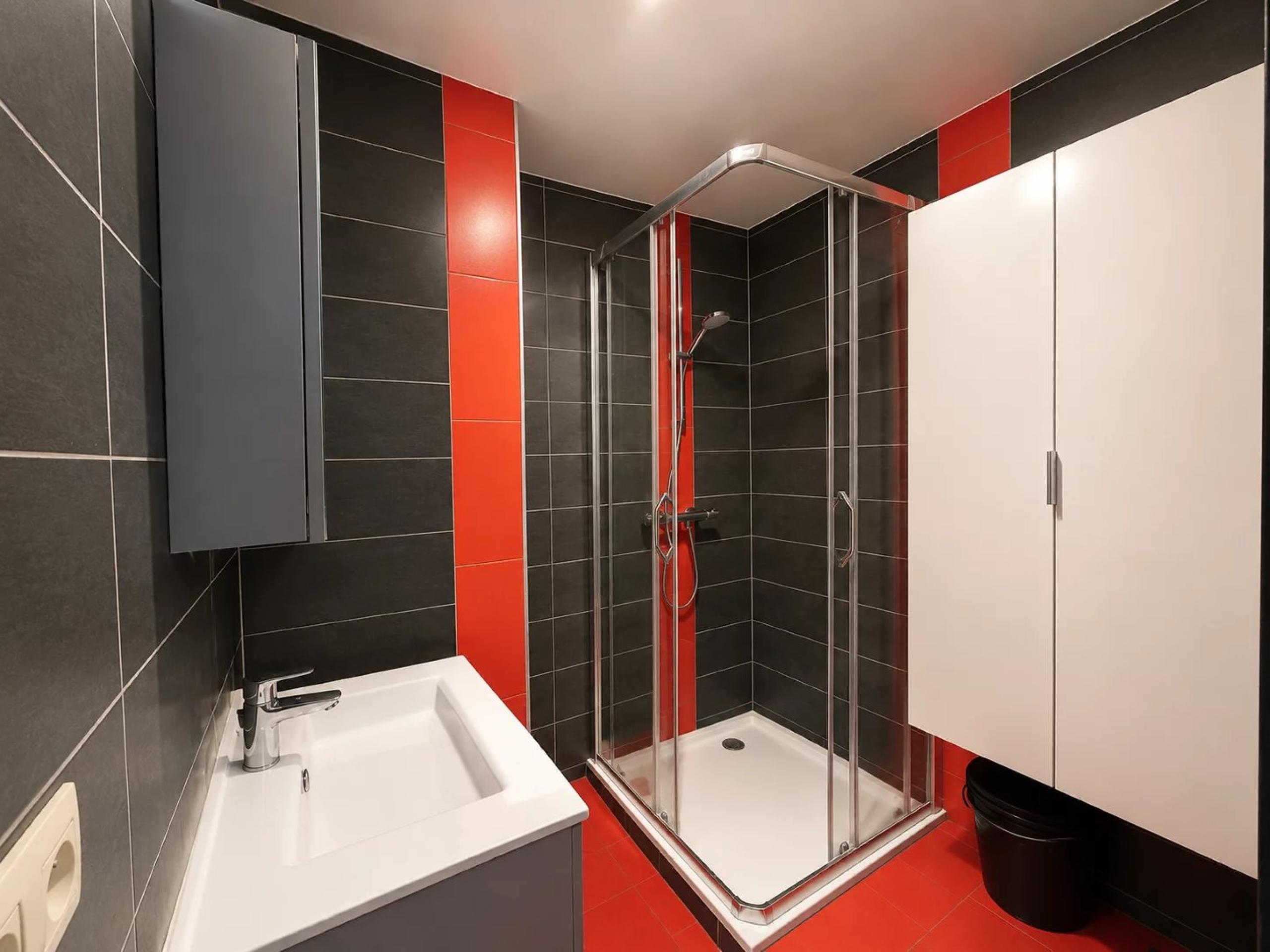 Magnifique appartement dans le quartier Saint-Léonard. en bord de Meuse. 3 chambres. 2 balcons et cave