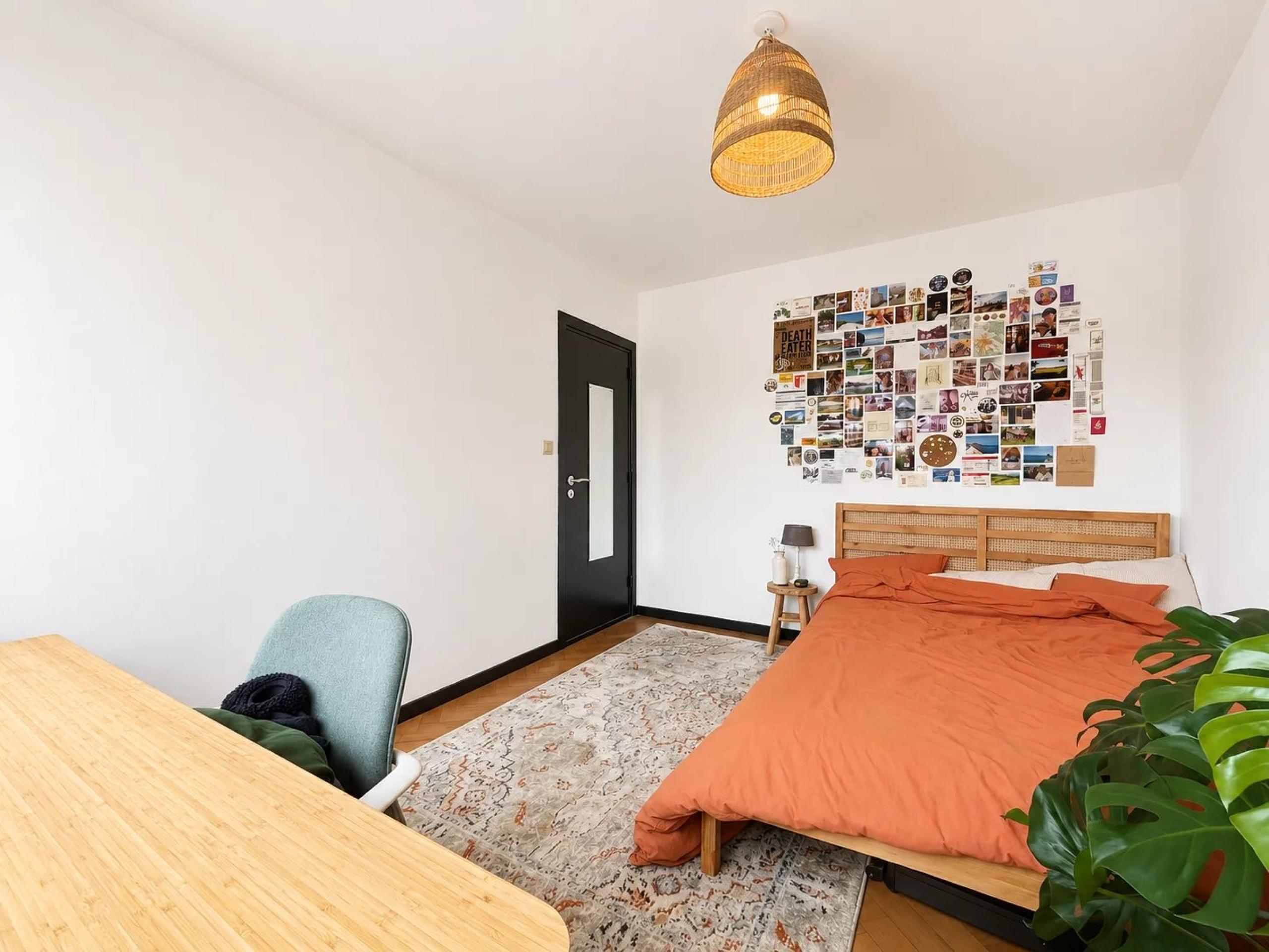 Magnifique appartement dans le quartier Saint-Léonard. en bord de Meuse. 3 chambres. 2 balcons et cave