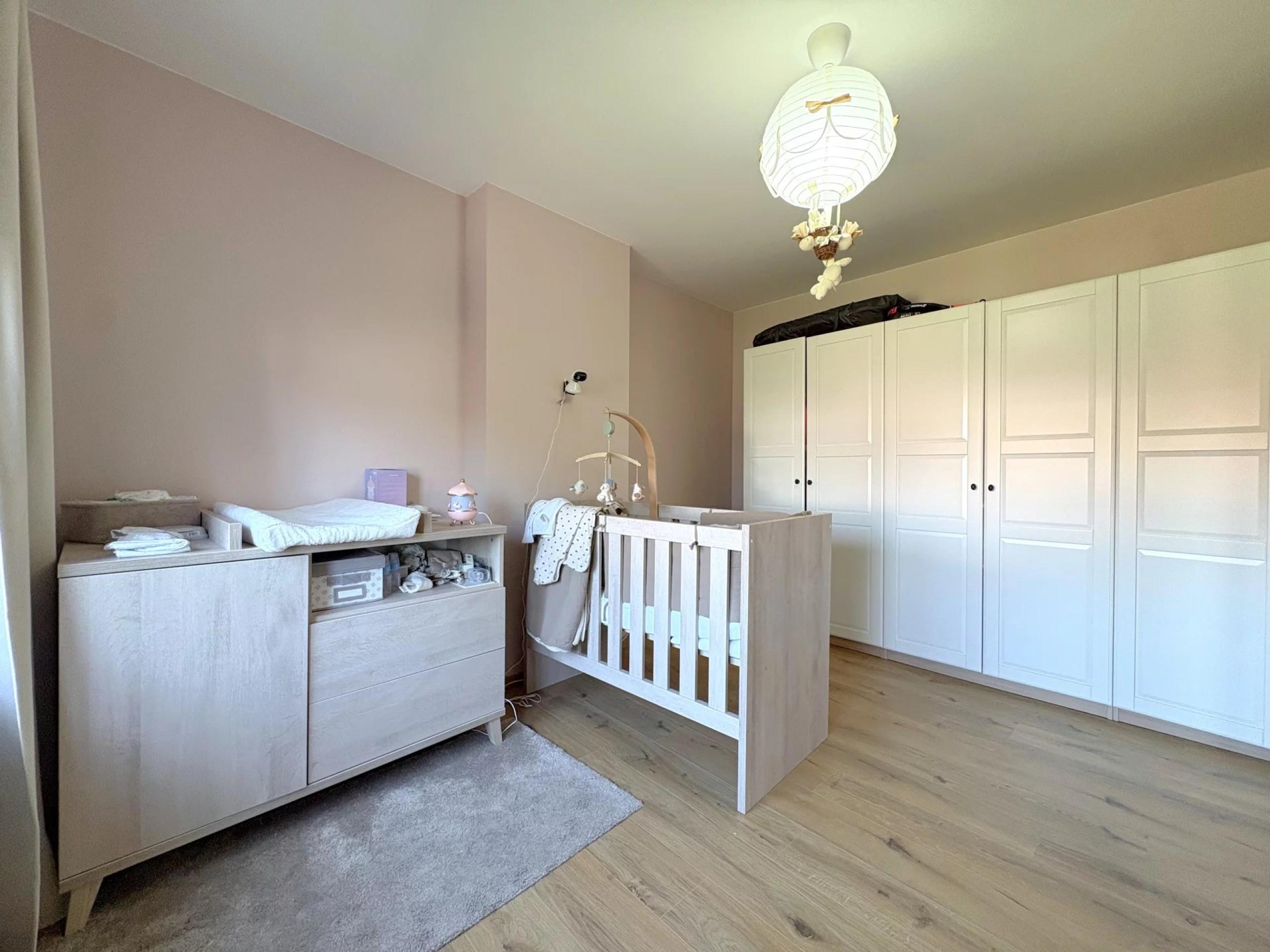 Agréable maison entièrement rénovée 2 chambres et jardin