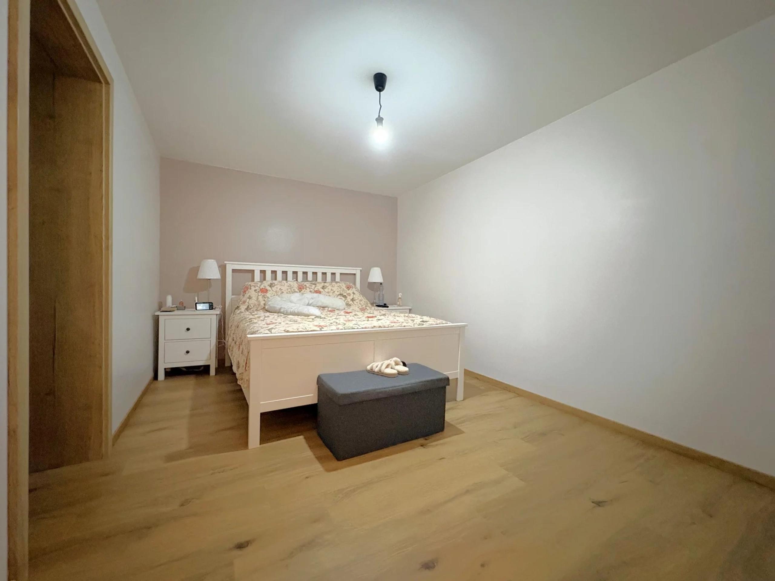 Agréable maison entièrement rénovée 2 chambres et jardin