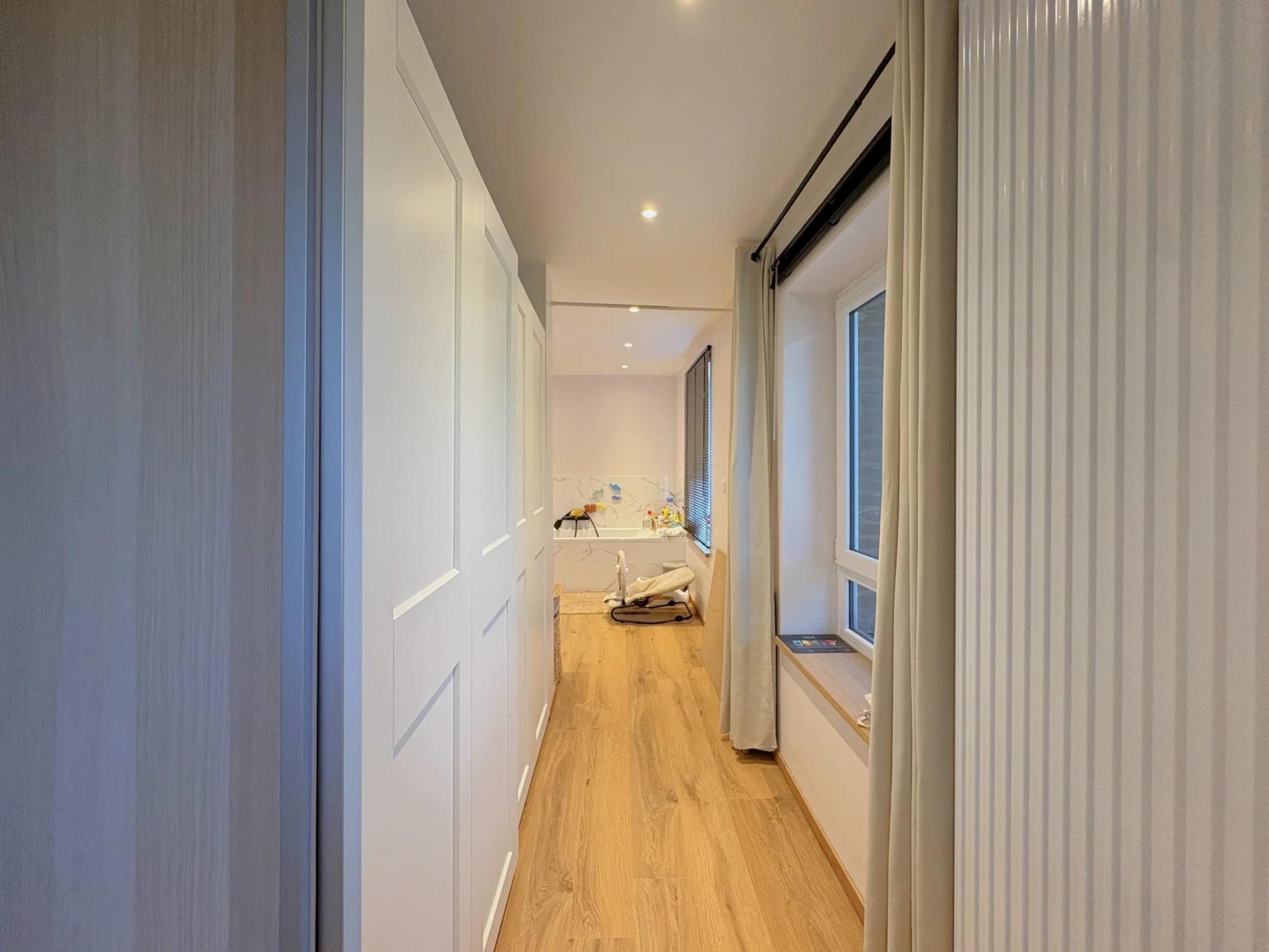 Agréable maison entièrement rénovée 2 chambres et jardin