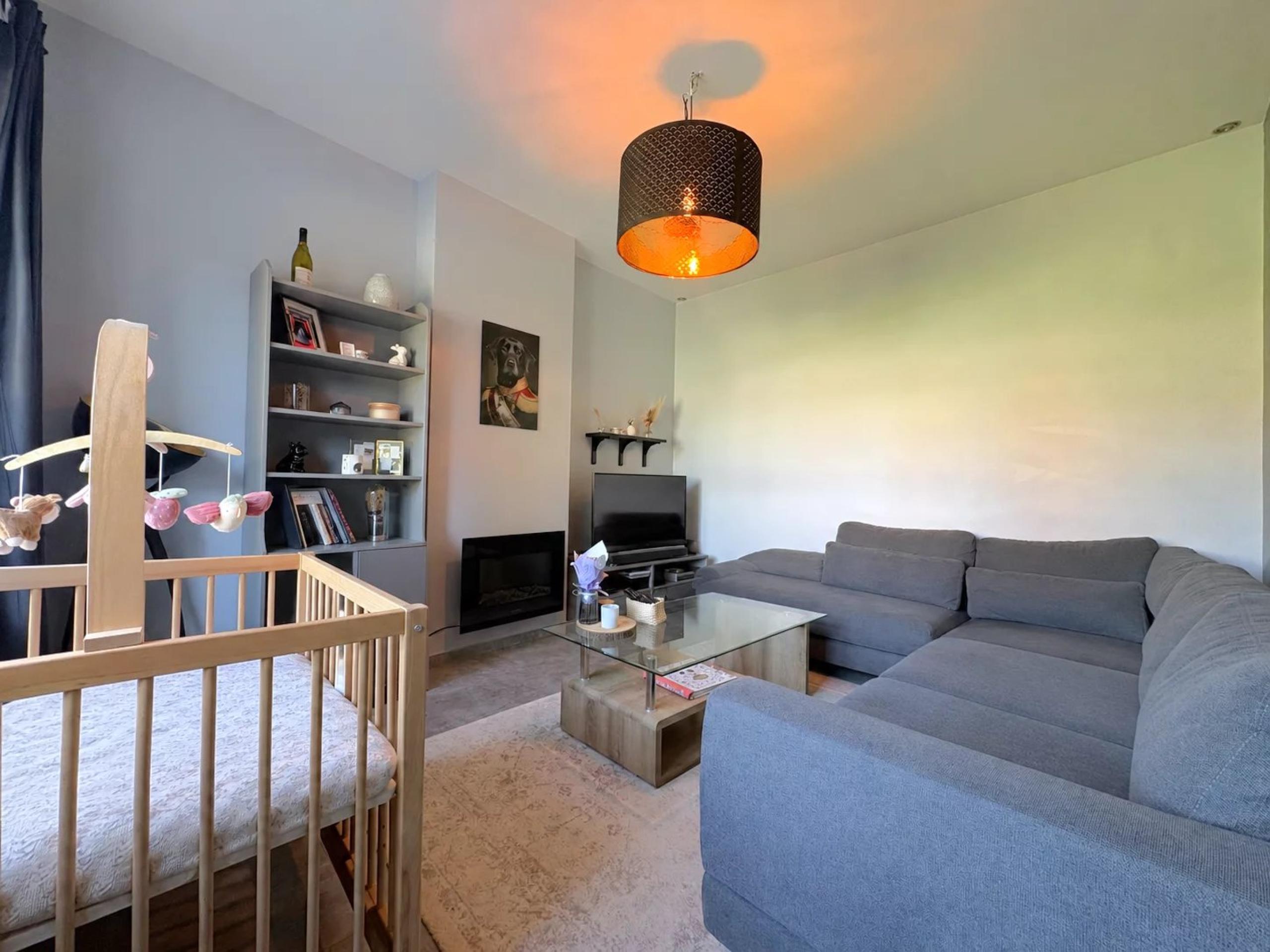 Agréable maison entièrement rénovée 2 chambres et jardin